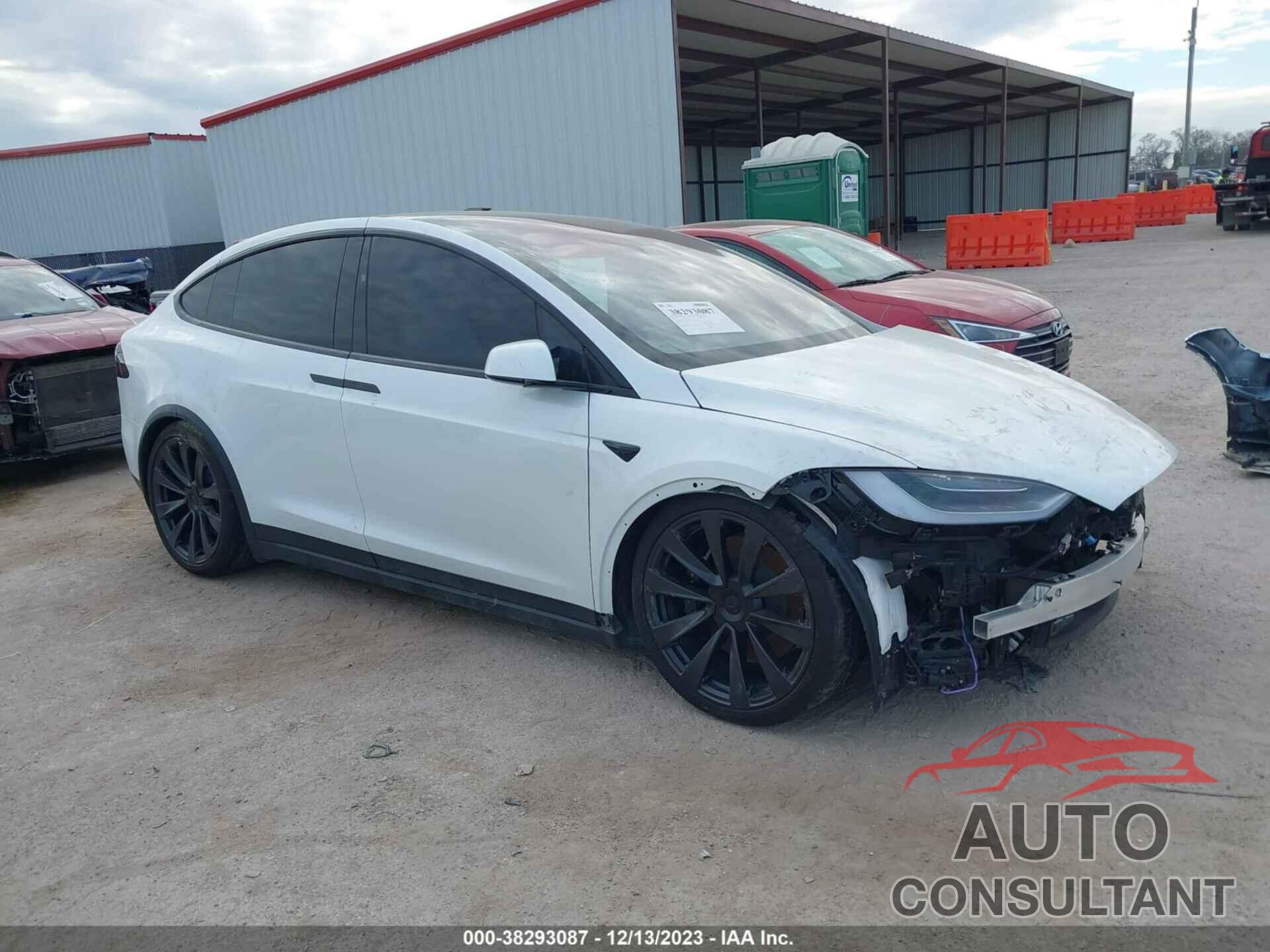 TESLA MODEL X 2022 - 7SAXCBE61NF350862