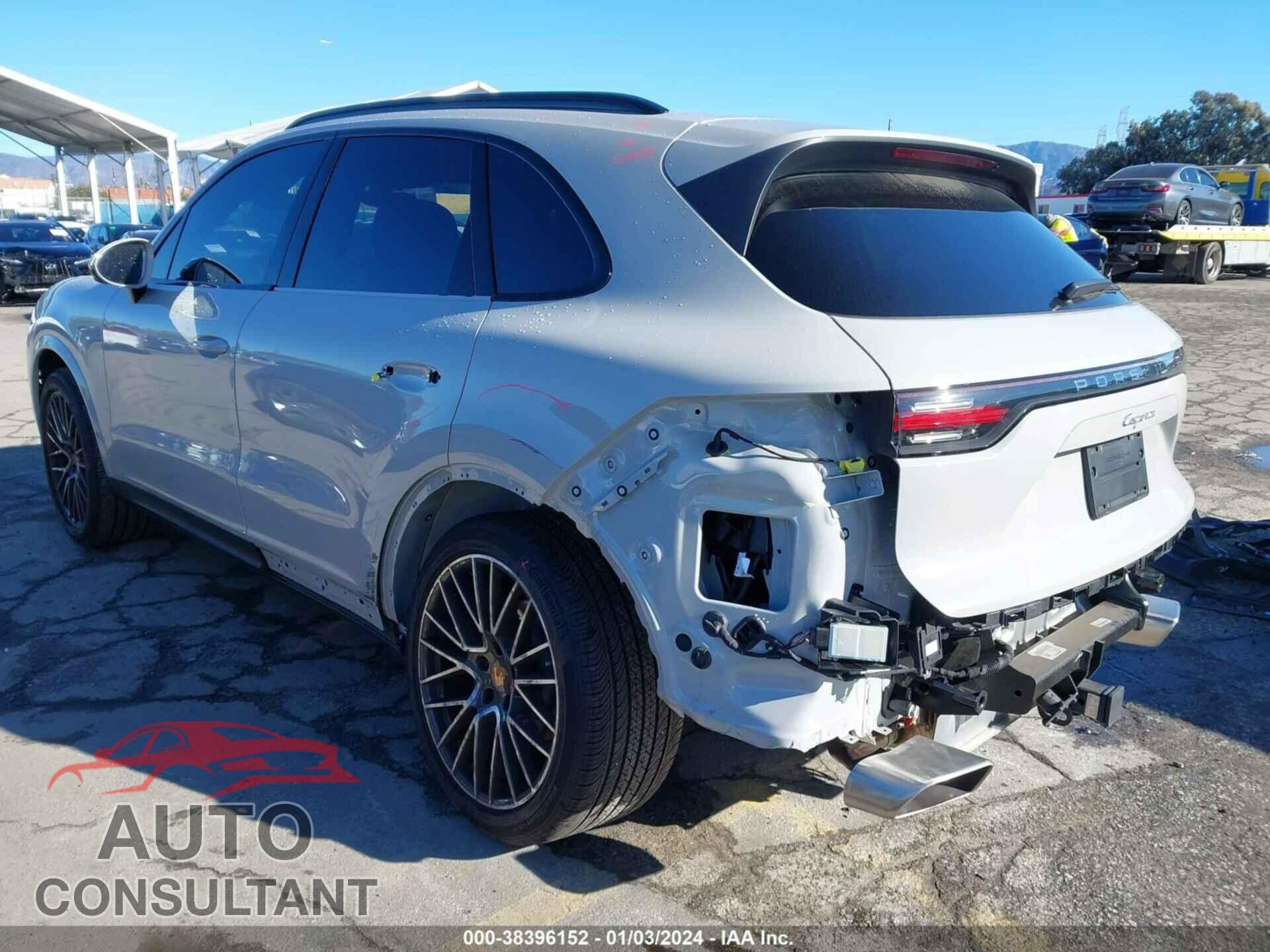 PORSCHE CAYENNE 2023 - WP1AA2AY5PDA08470