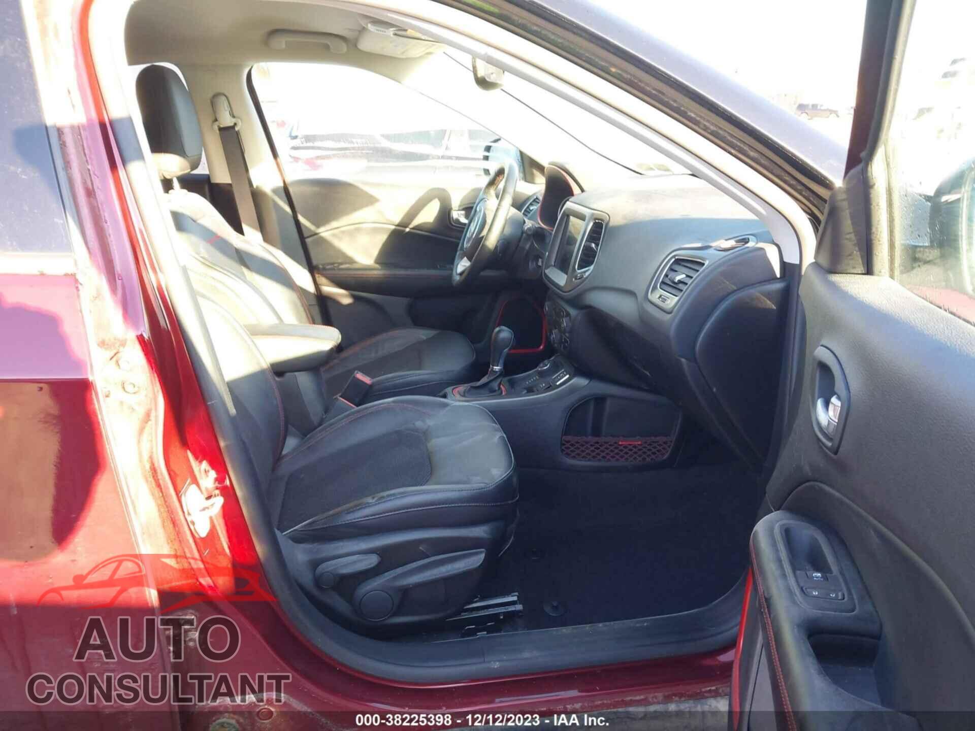 JEEP COMPASS 2020 - 3C4NJDDB1LT248383