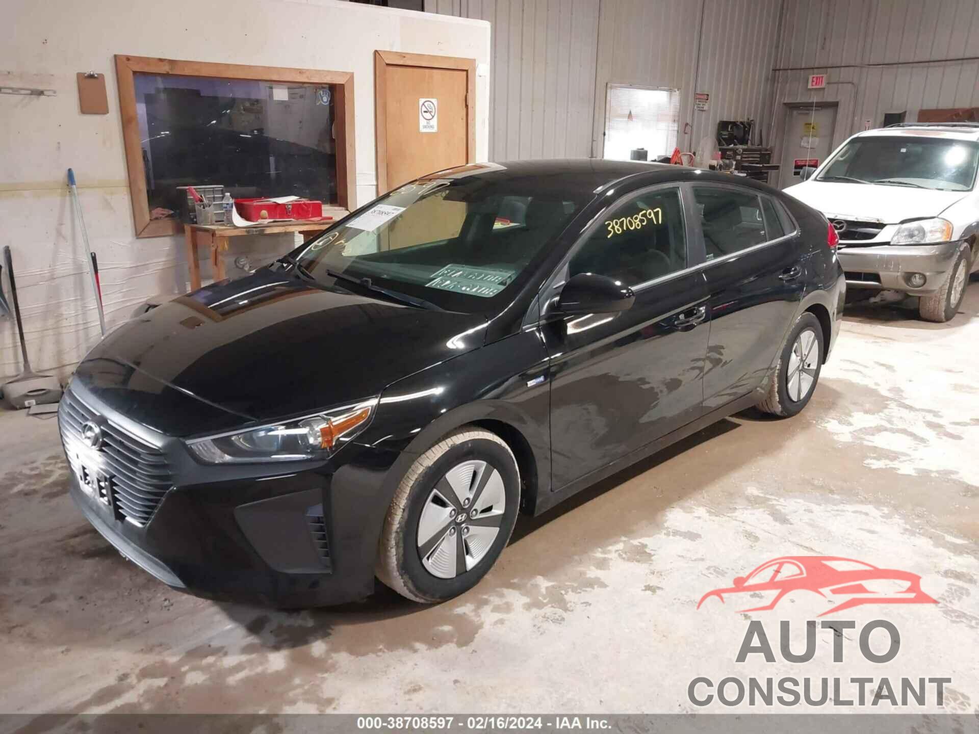 HYUNDAI IONIQ HYBRID 2019 - KMHC65LC0KU176312