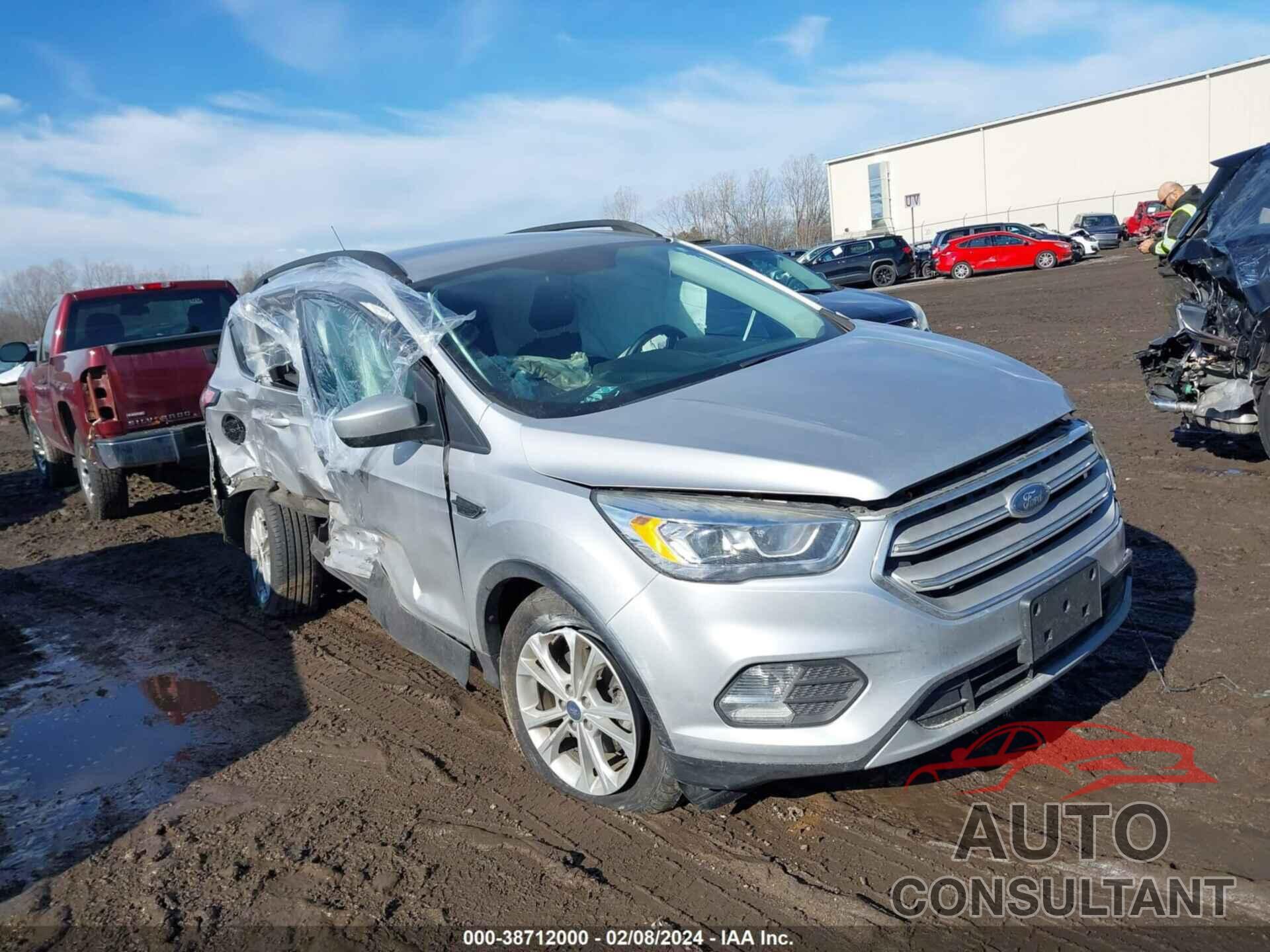 FORD ESCAPE 2018 - 1FMCU0HD0JUC04277