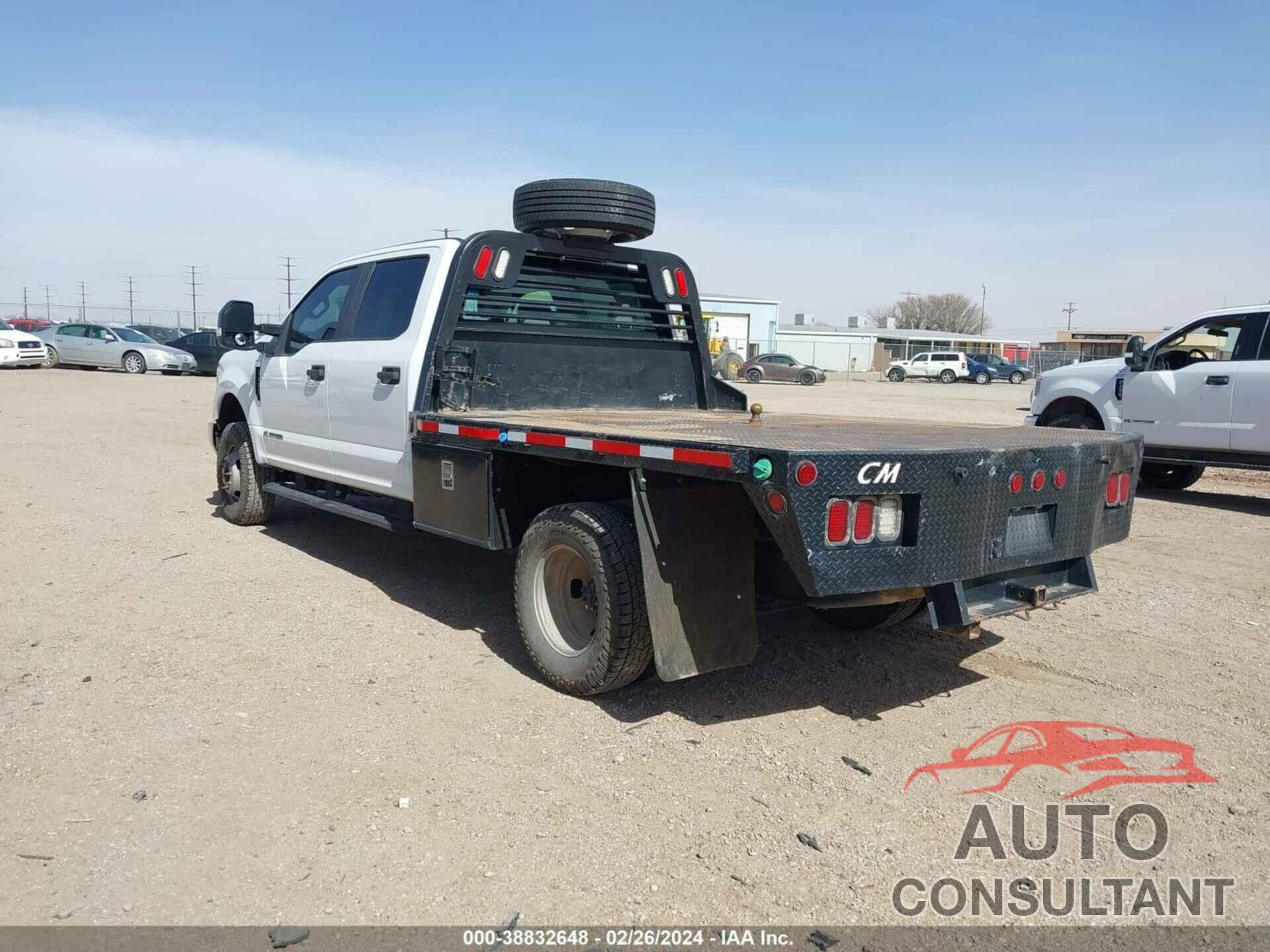 FORD F-350 CHASSIS 2019 - 1FD8W3HT3KEG23907