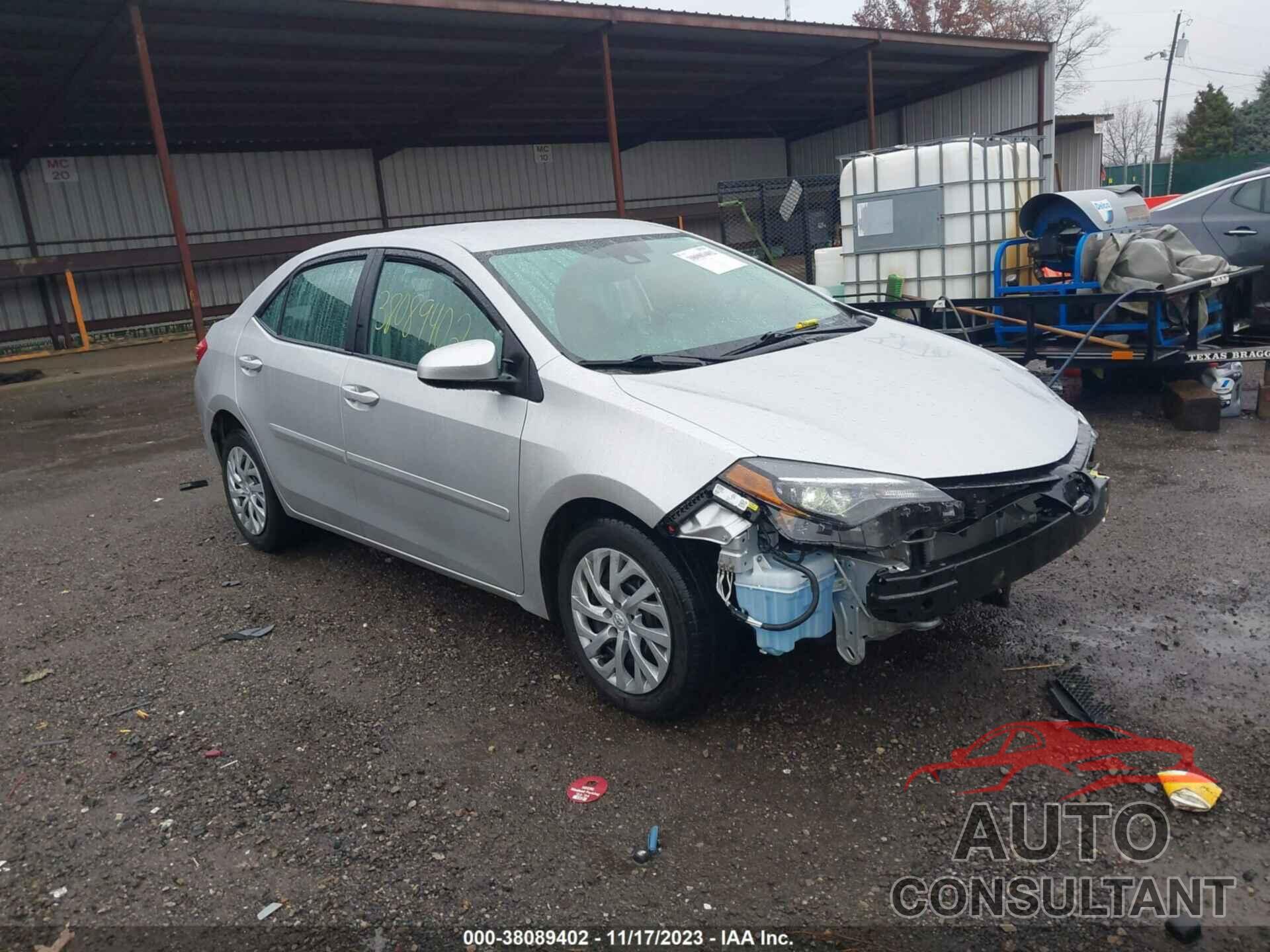 TOYOTA COROLLA 2018 - 2T1BURHE7JC008167