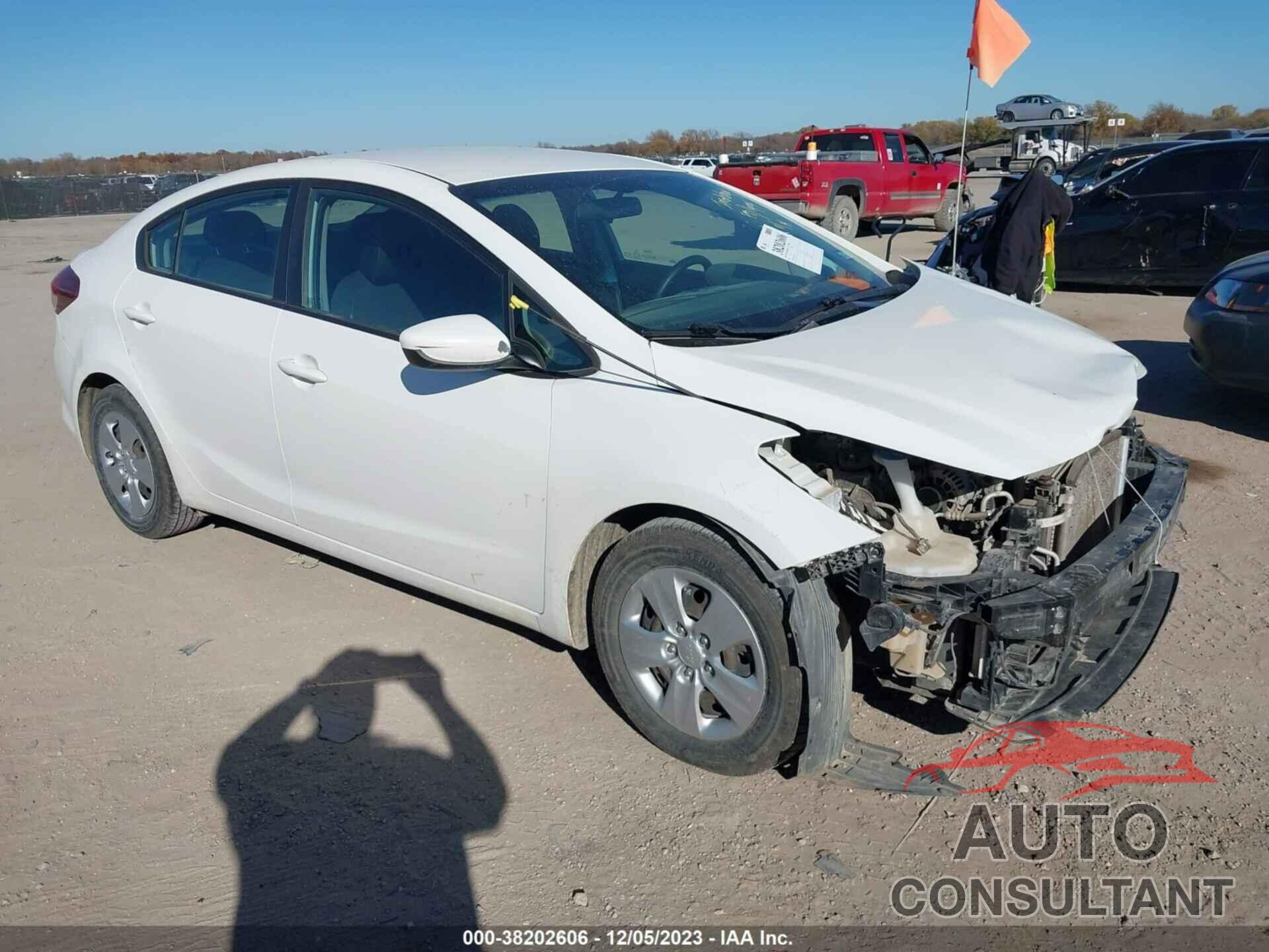 KIA FORTE 2018 - 3KPFK4A71JE239539