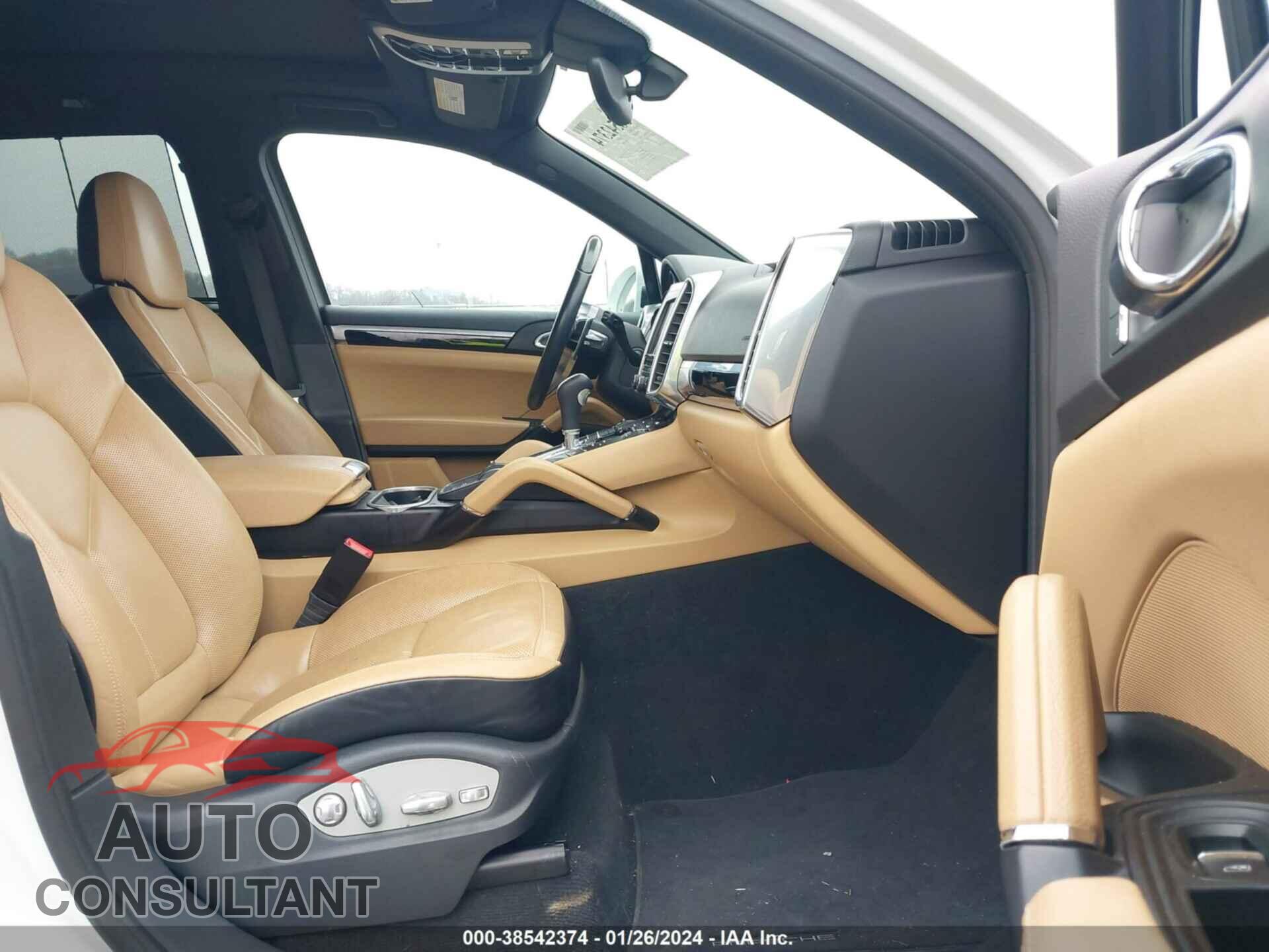 PORSCHE CAYENNE 2016 - WP1AB2A27GLA96226