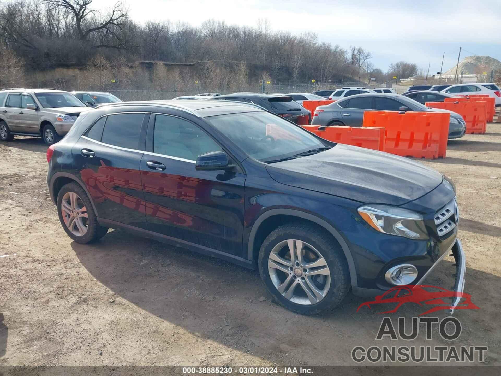 MERCEDES-BENZ GLA 250 2018 - WDCTG4GB5JJ367361