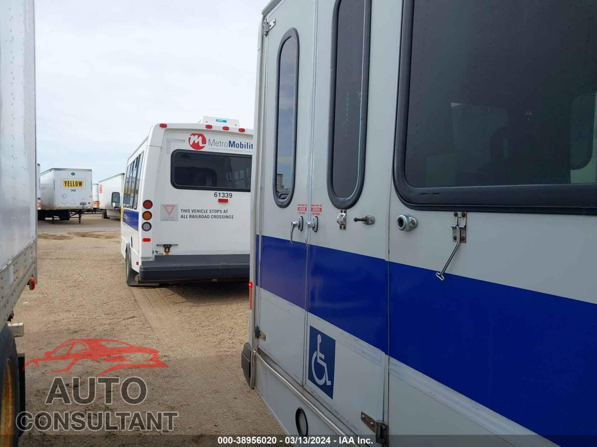 FORD ECONOLINE 2017 - 1FDFE4FS6HDC35384