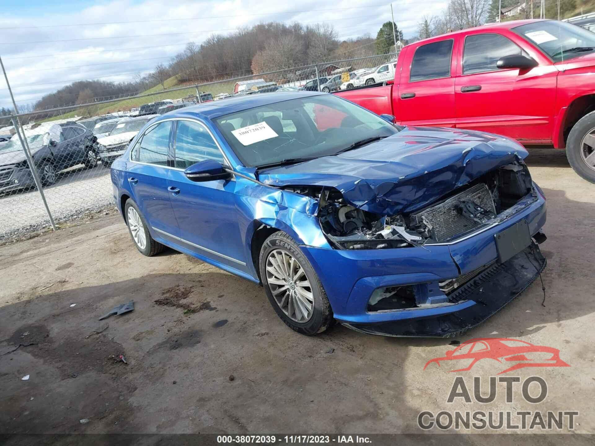 VOLKSWAGEN PASSAT 2017 - 1VWBT7A30HC023853