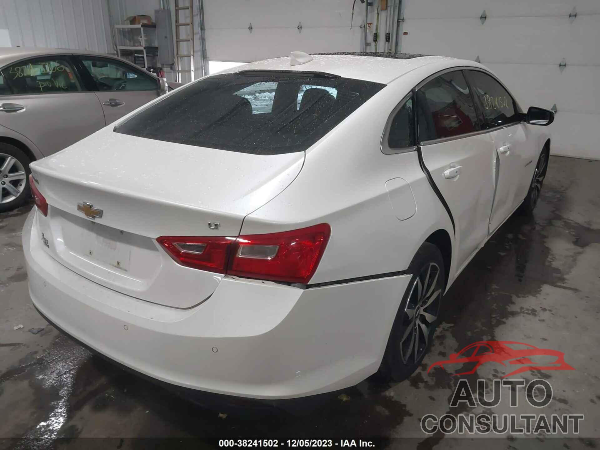 CHEVROLET MALIBU 2017 - 1G1ZE5ST1HF229236