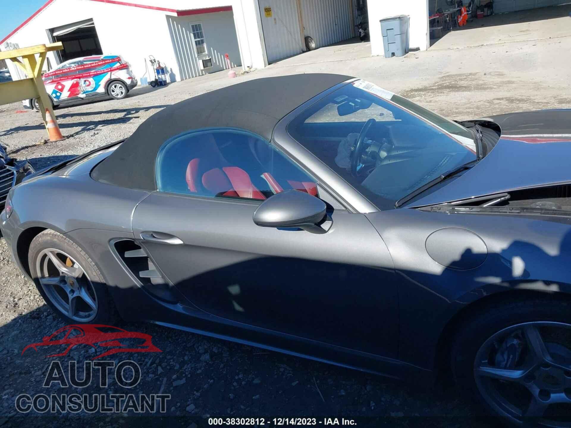 PORSCHE BOXSTER 2017 - WP0CA2A82HS220704