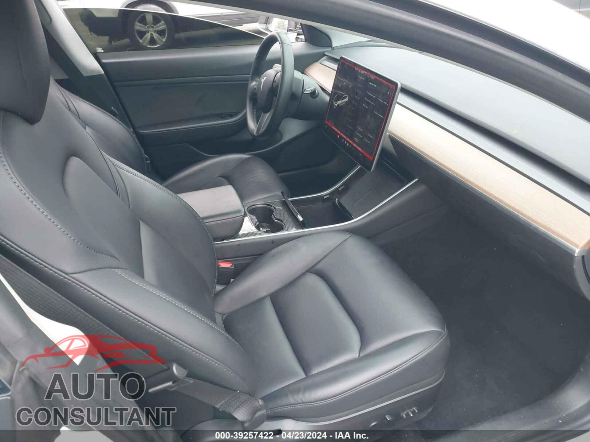 TESLA MODEL 3 2020 - 5YJ3E1EAXLF740389