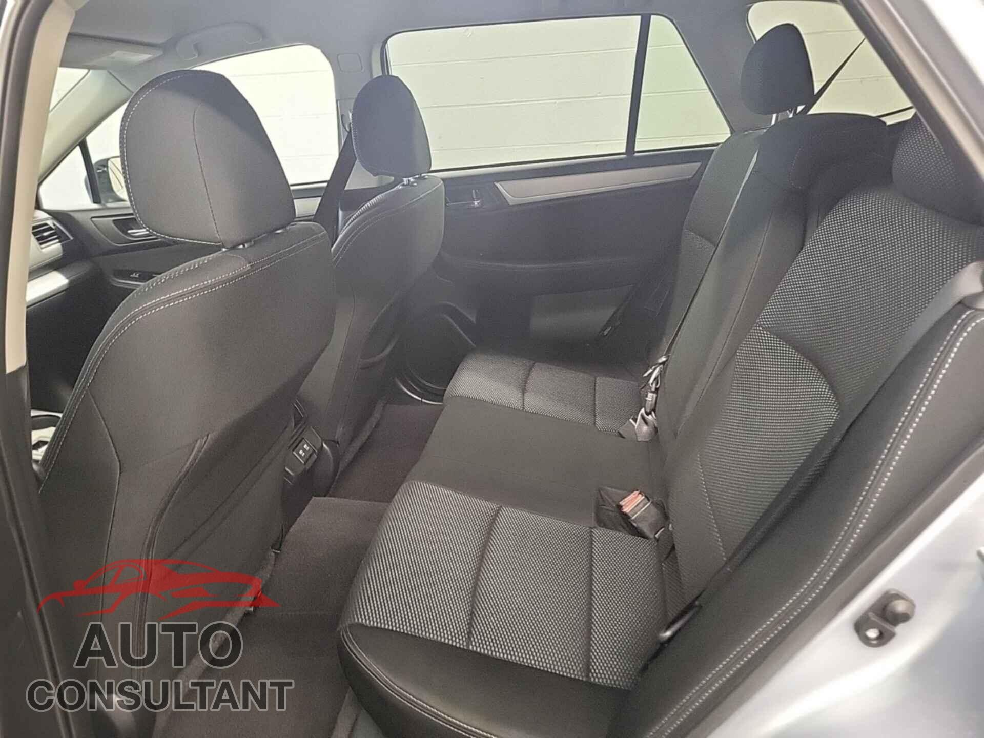 SUBARU OUTBACK 2019 - 4S4BSAFC2K3253473