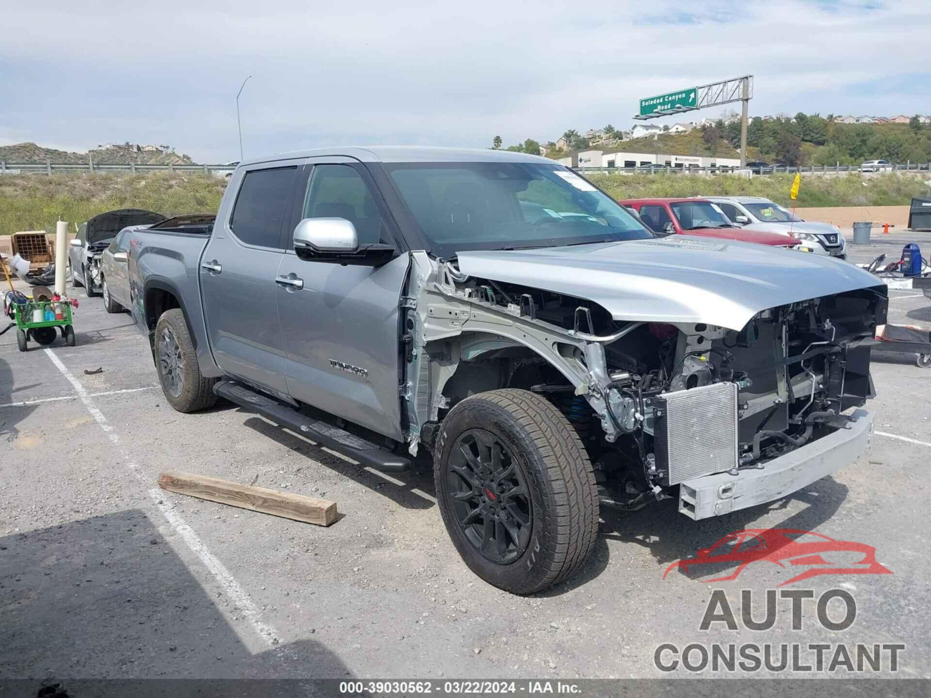 TOYOTA TUNDRA 2023 - 5TFJA5DBXPX097171