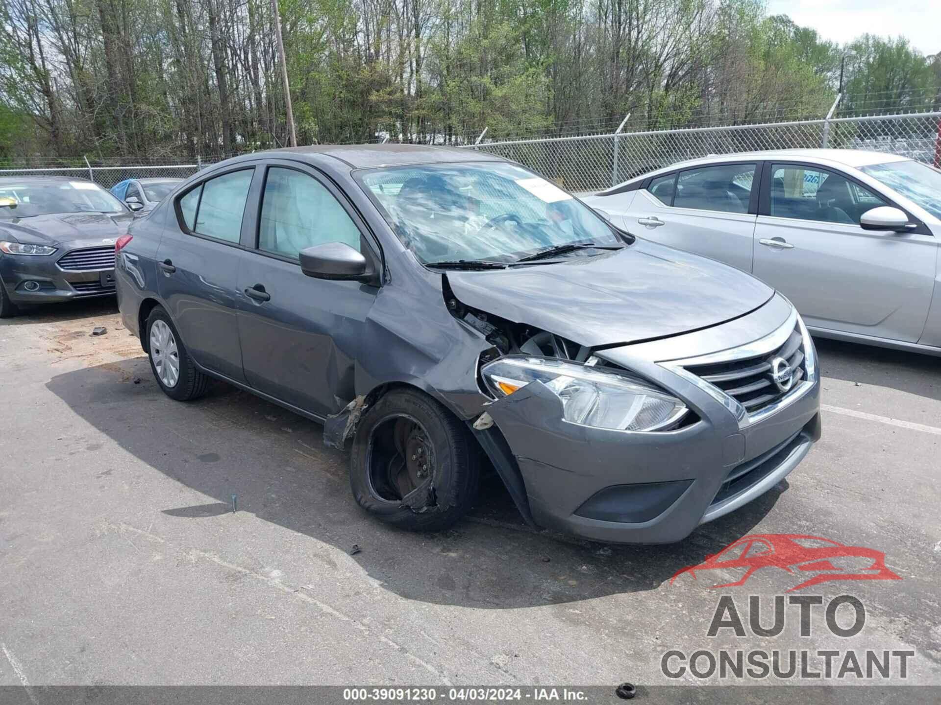 NISSAN VERSA 2018 - 3N1CN7AP1JL808156