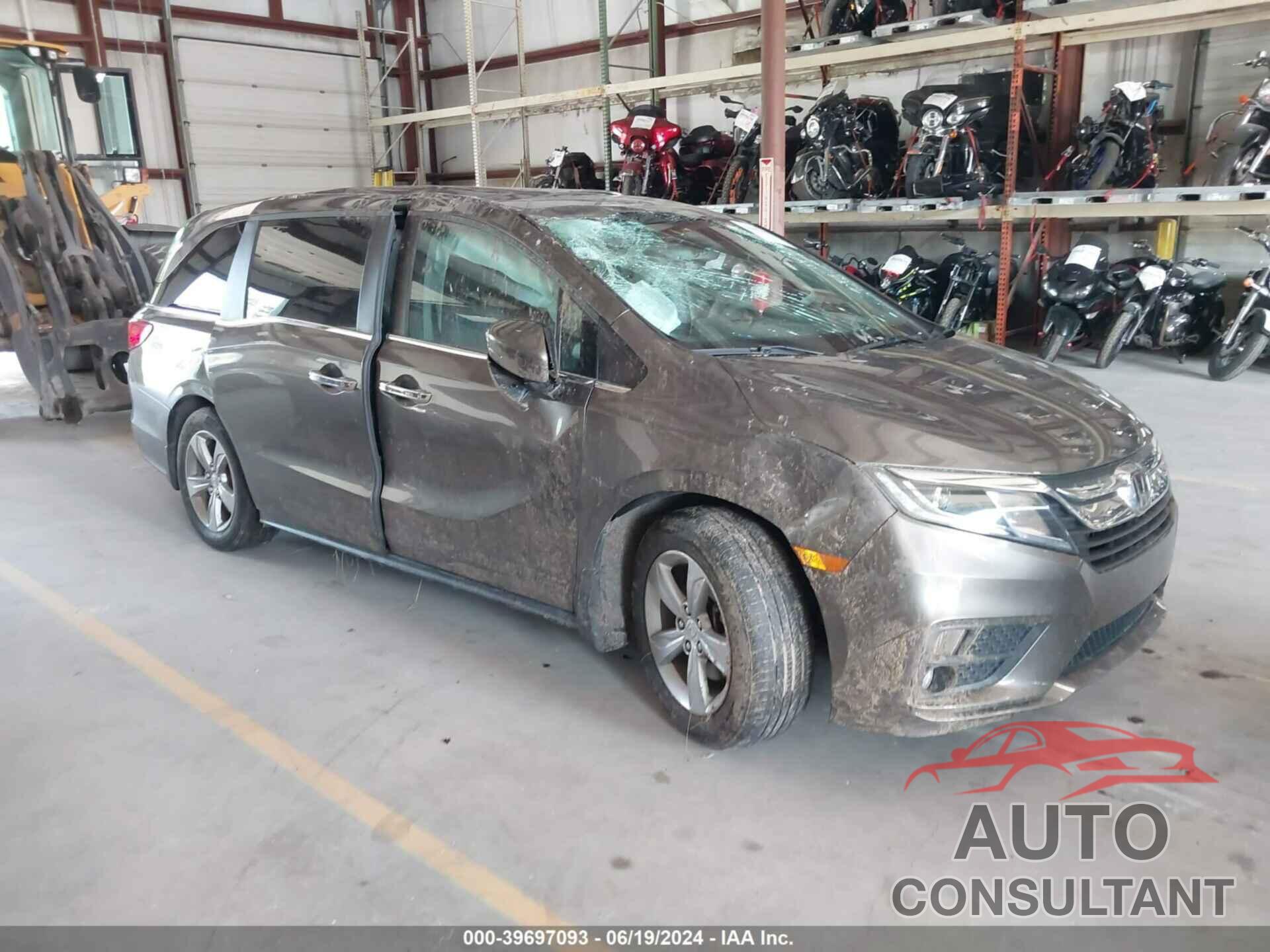 HONDA ODYSSEY 2018 - 5FNRL6H7XJB054413