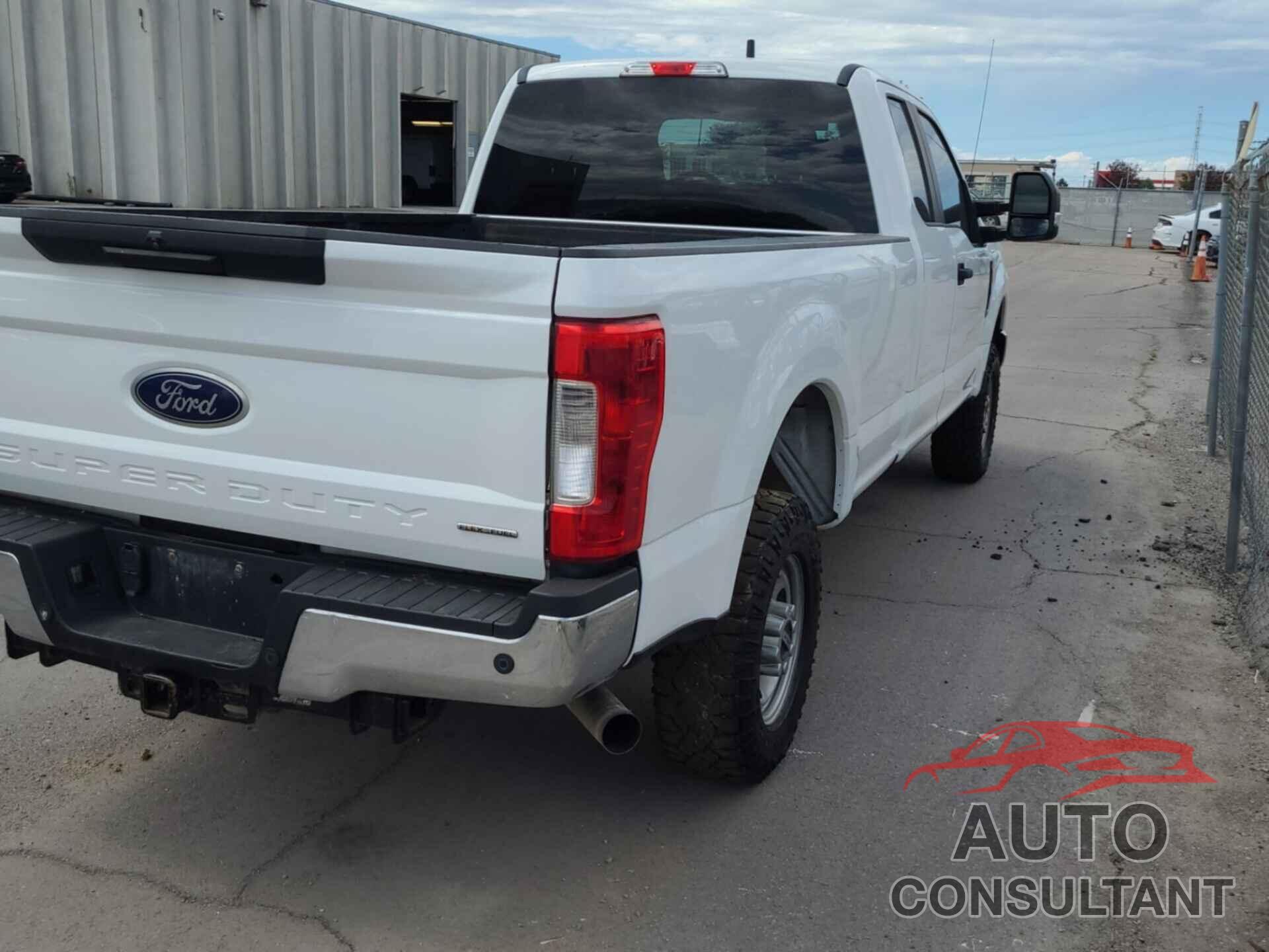 FORD F-350 2019 - 1FT7X3B62KEE27456