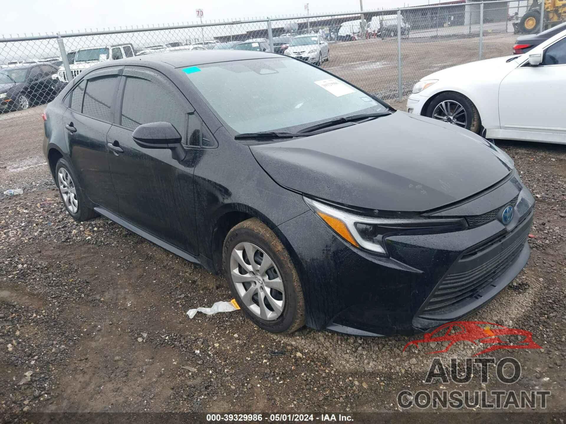 TOYOTA COROLLA 2024 - JTDBCMFE8R3033642