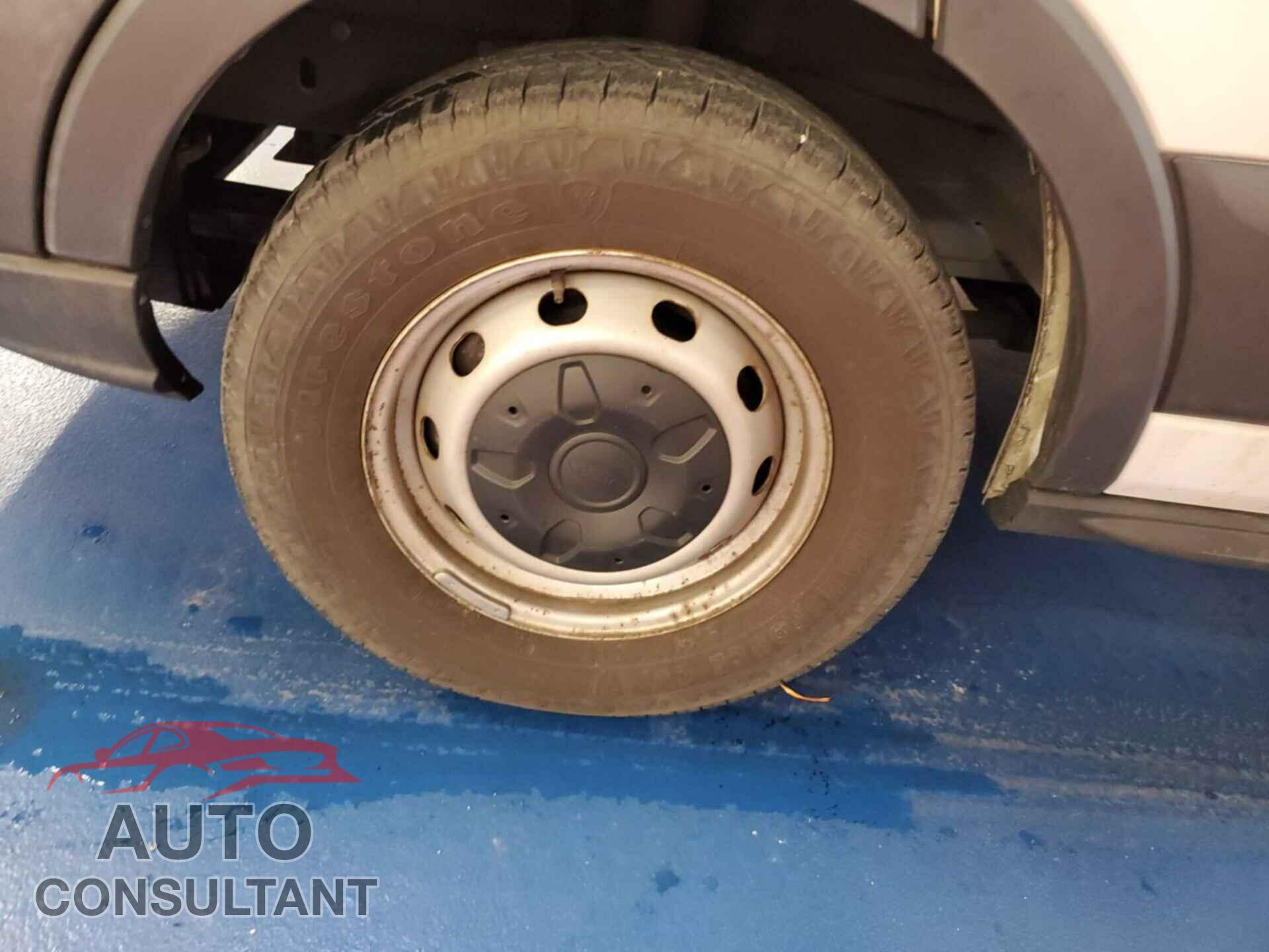FORD TRANSIT 2018 - 1FTYR2CM4JKB55305