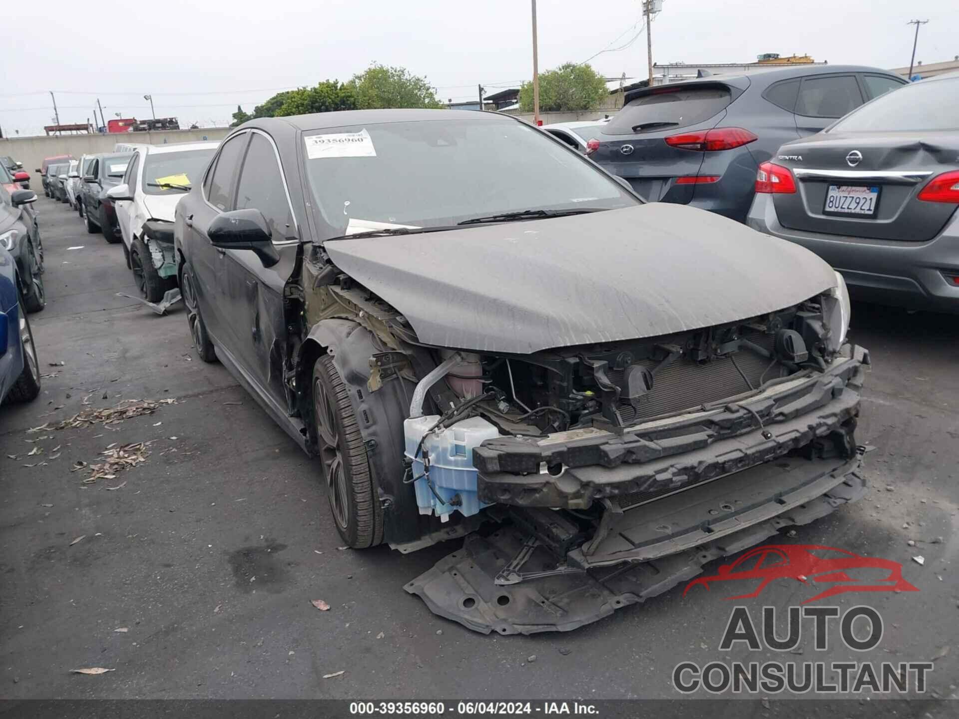 TOYOTA CAMRY 2020 - 4T1G11AK3LU326434