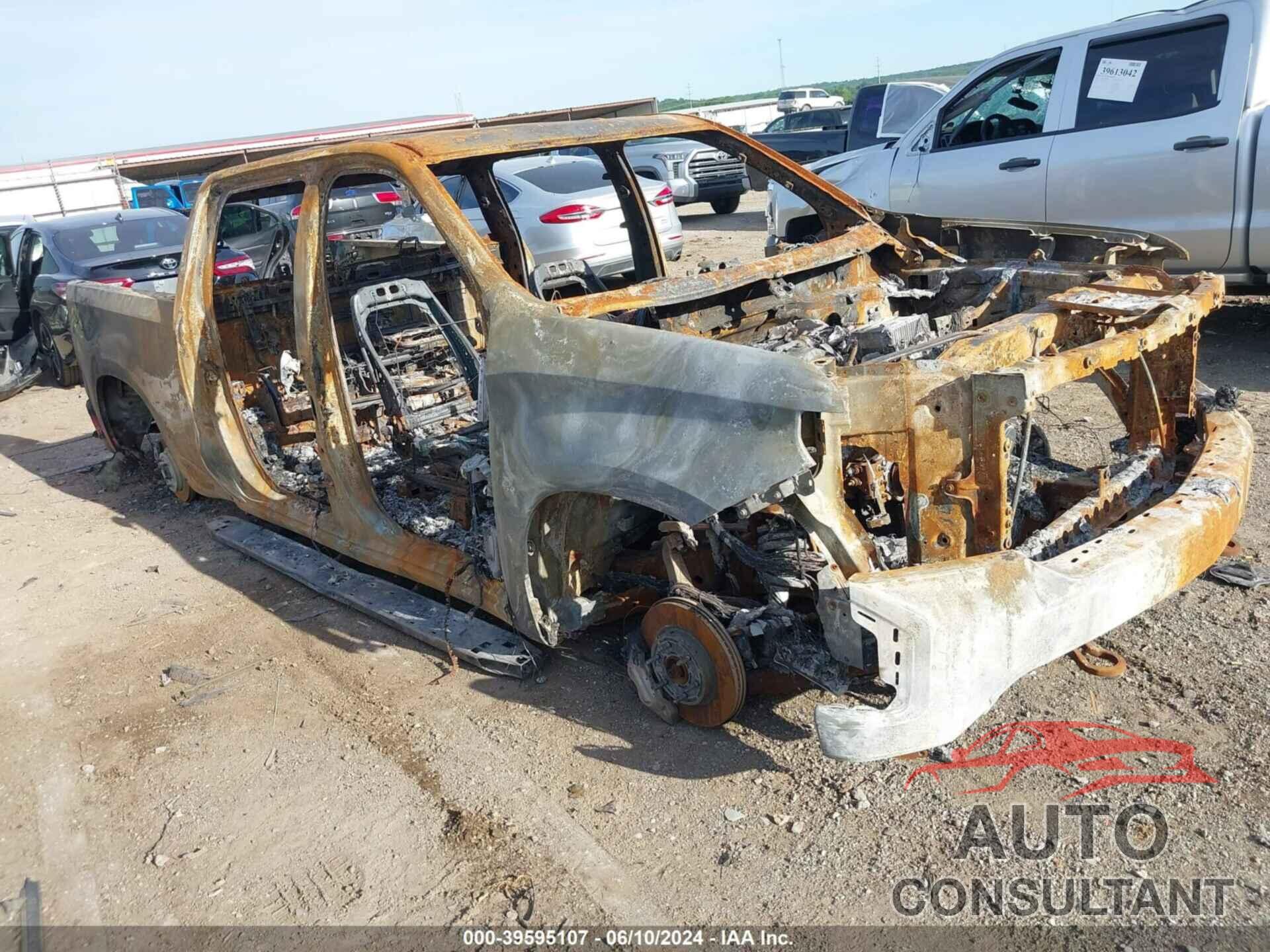 CHEVROLET SILVERADO 1500 2021 - 1GCUYEET4MZ350520