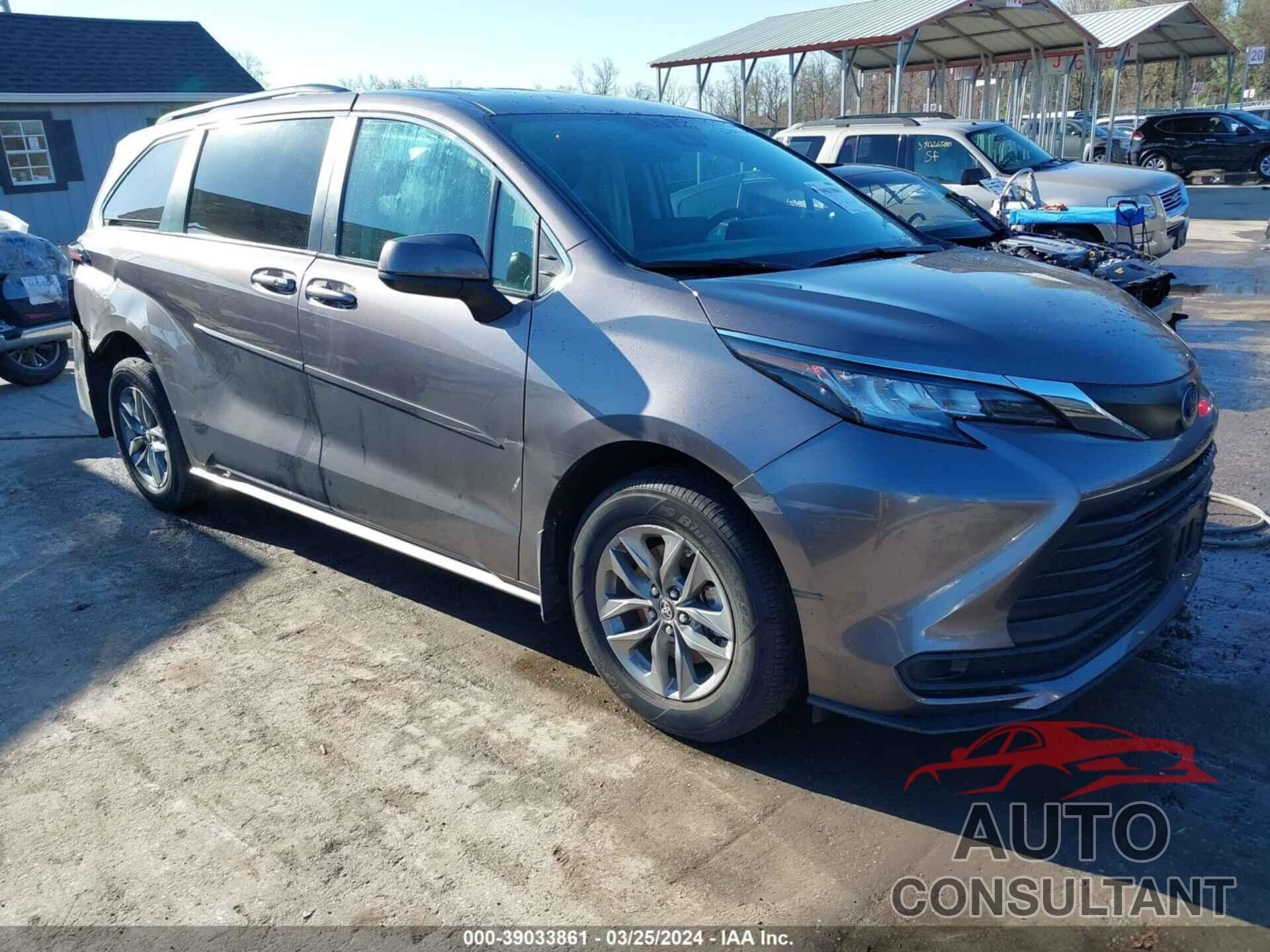 TOYOTA SIENNA 2022 - 5TDKSKFC7NS044288