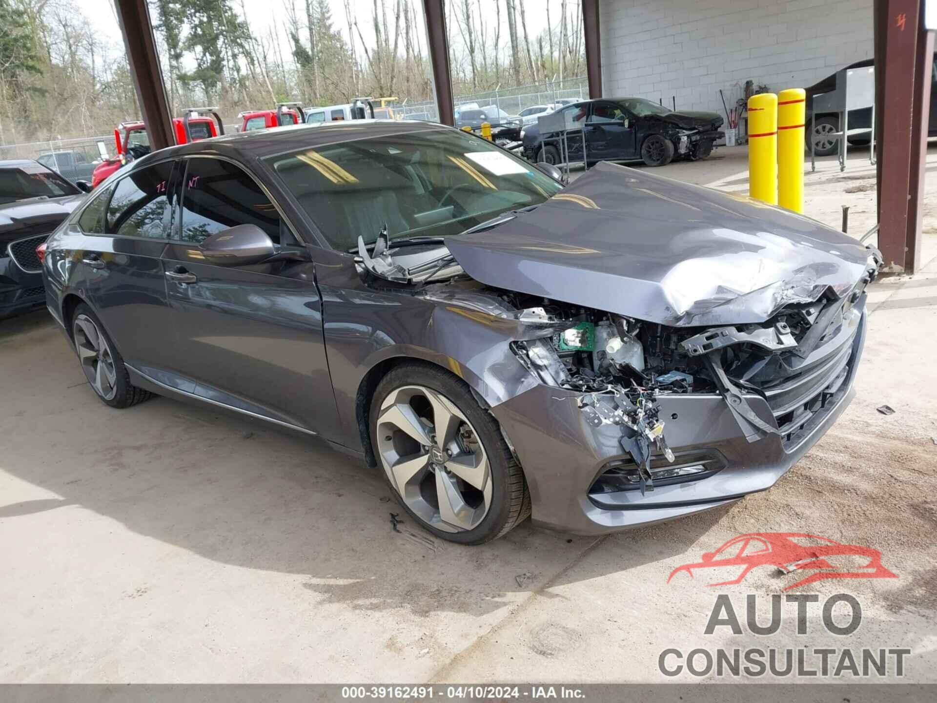 HONDA ACCORD 2018 - 1HGCV2F98JA026133