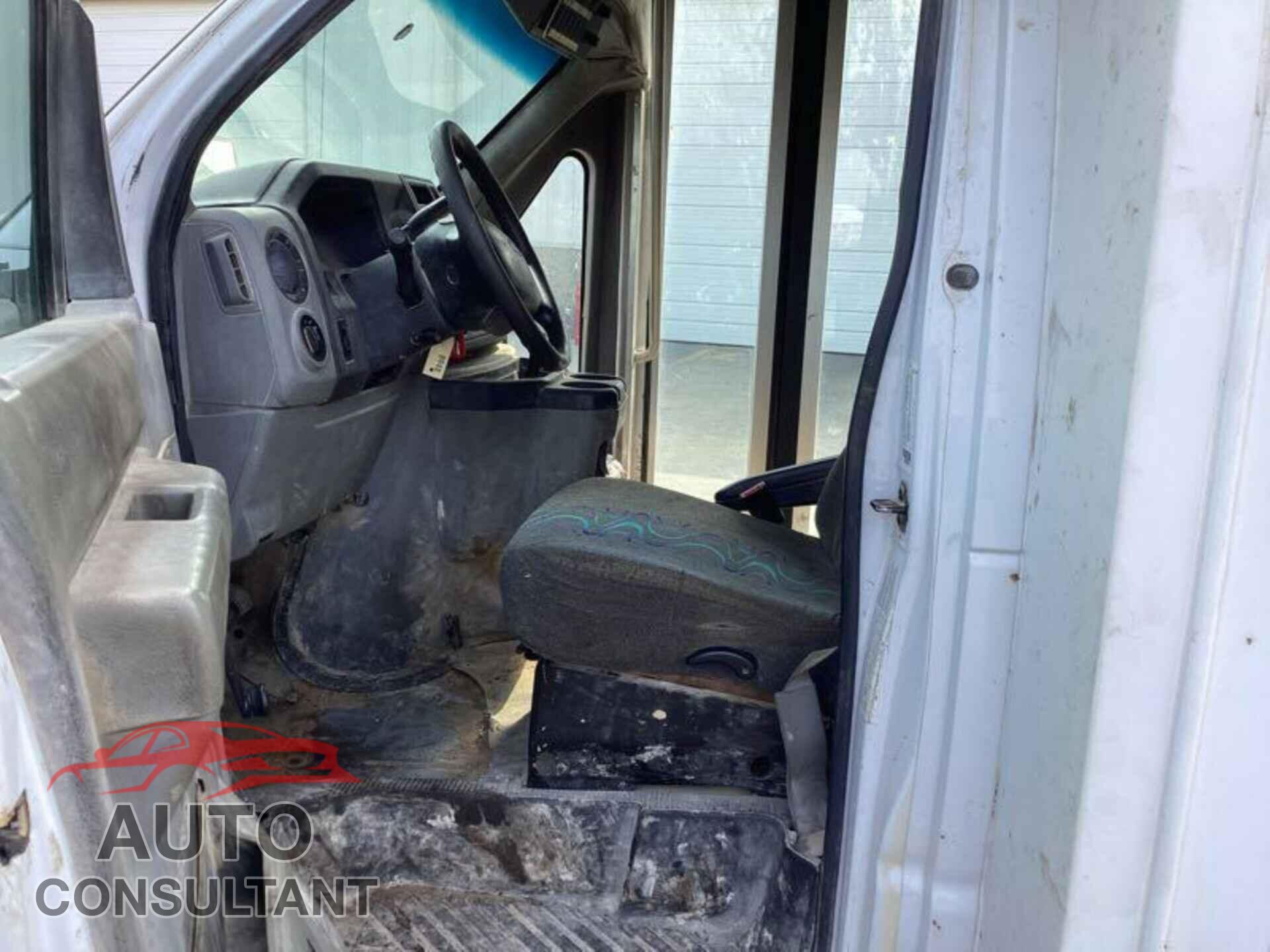 FORD E-350 CUTAWAY 2017 - 1FDEE3FS2HDC17907