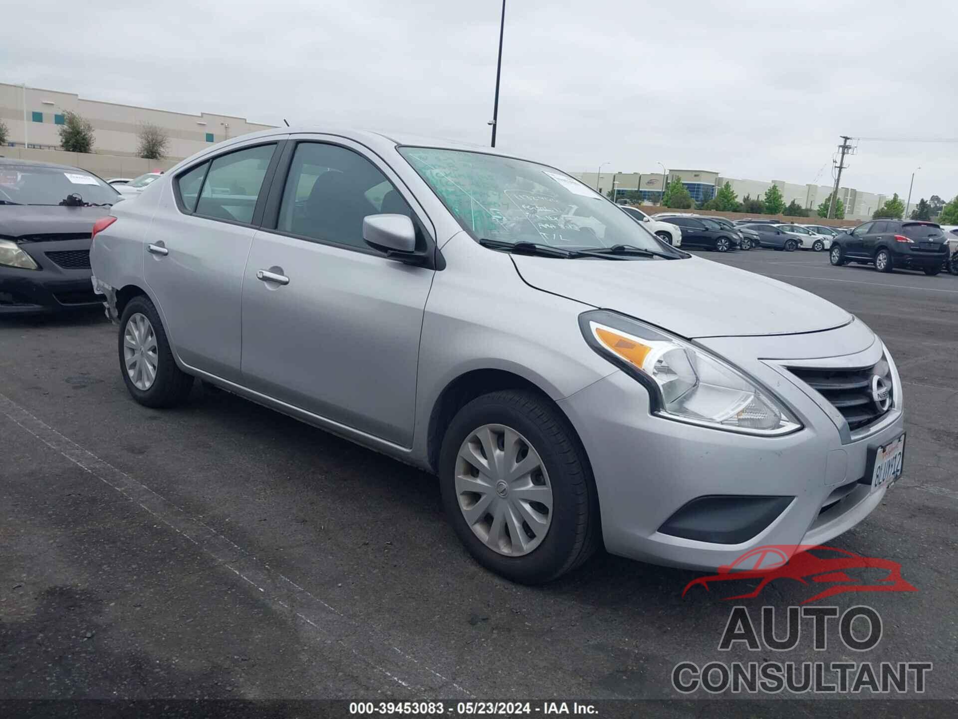 NISSAN VERSA 2018 - 3N1CN7AP0JK440400