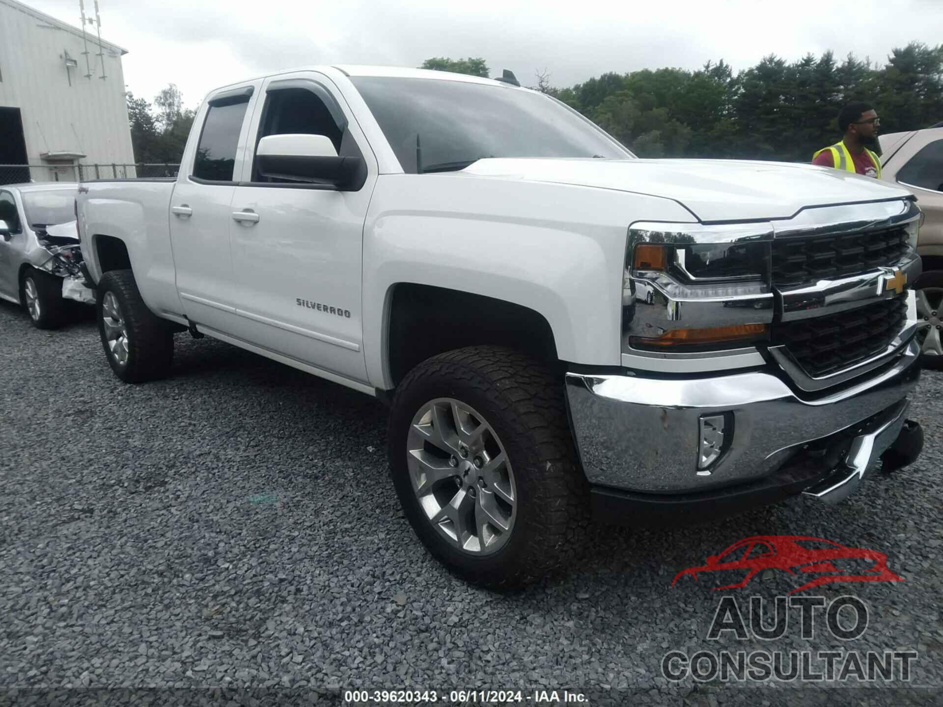 CHEVROLET SILVERADO 1500 2016 - 1GCVKREC2GZ276421