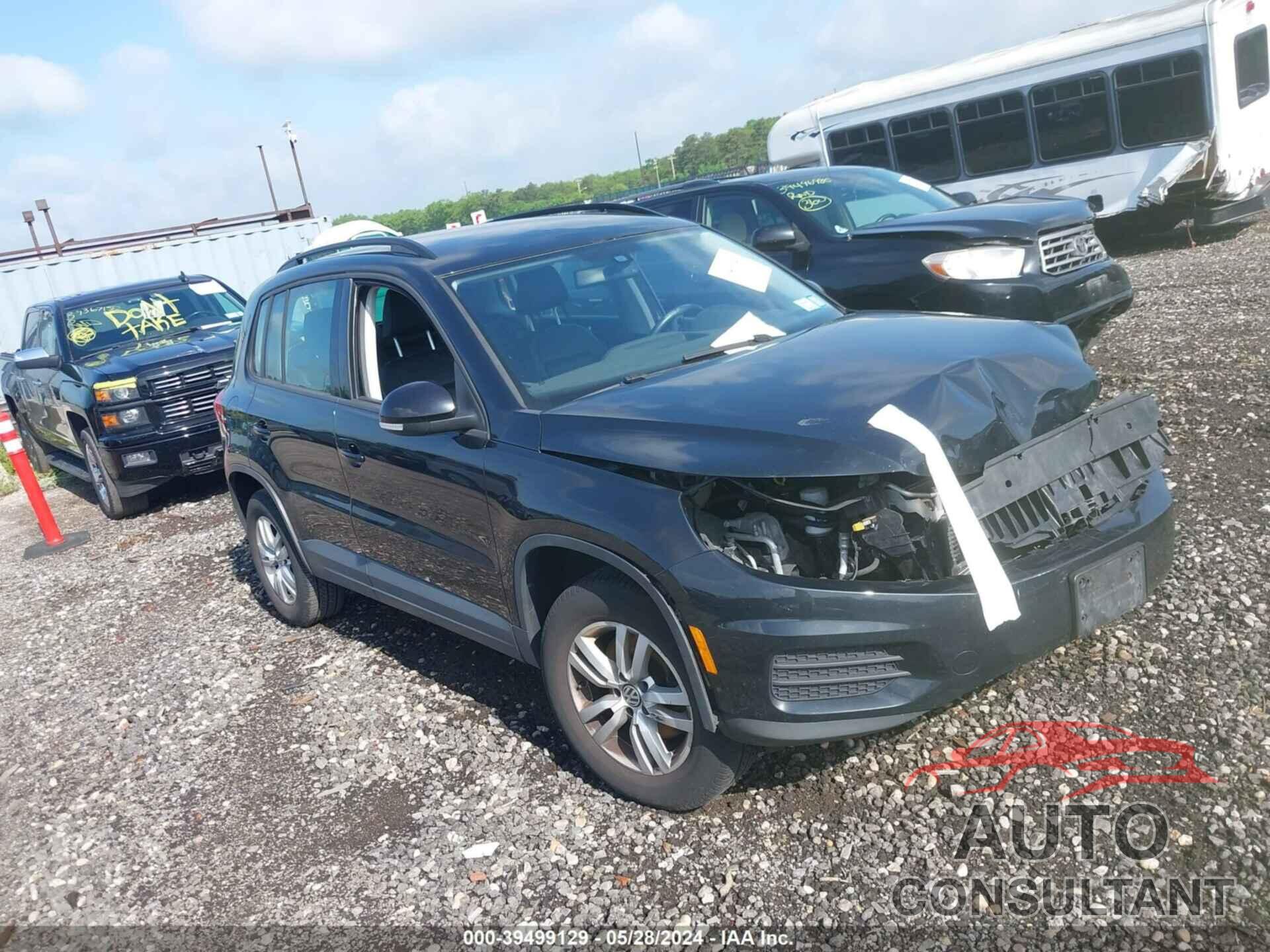 VOLKSWAGEN TIGUAN 2016 - WVGBV7AX5GW013778