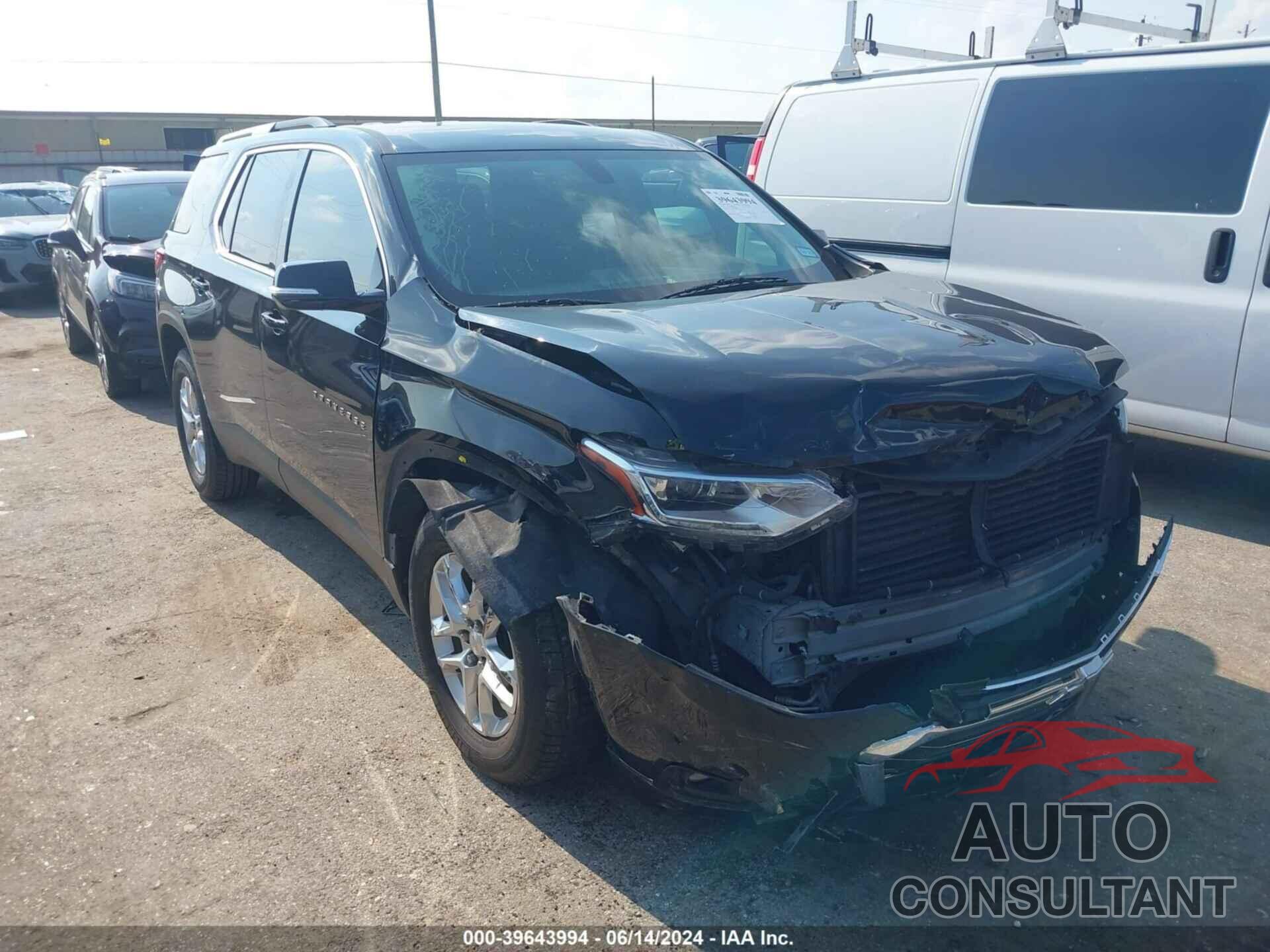 CHEVROLET TRAVERSE 2018 - 1GNERGKW6JJ176172