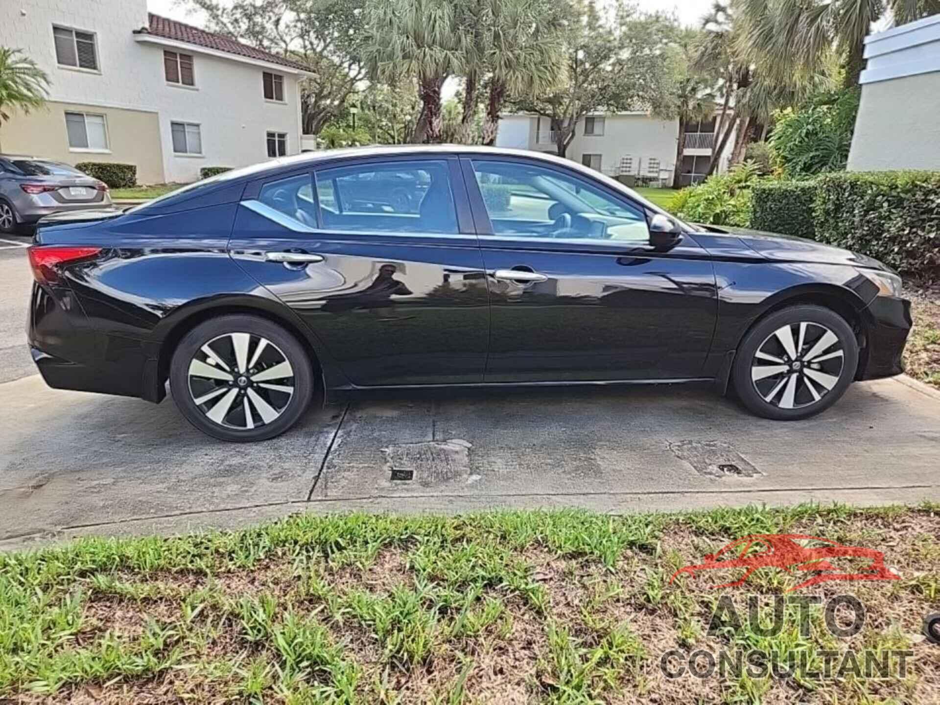 NISSAN ALTIMA 2021 - 1N4BL4DV7MN330617