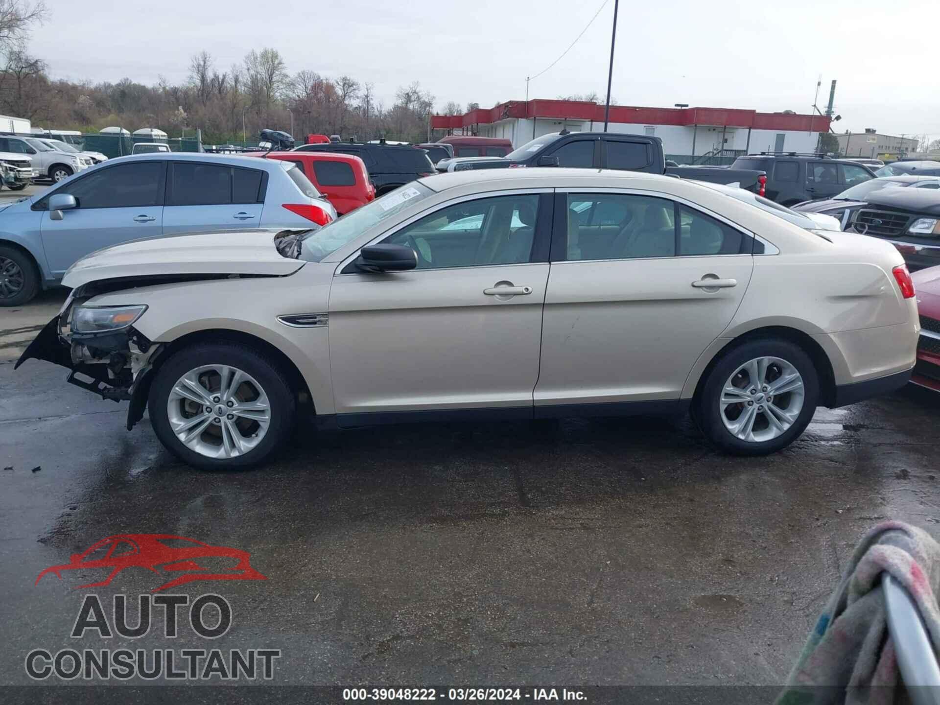 FORD TAURUS 2017 - 1FAHP2D81HG125026