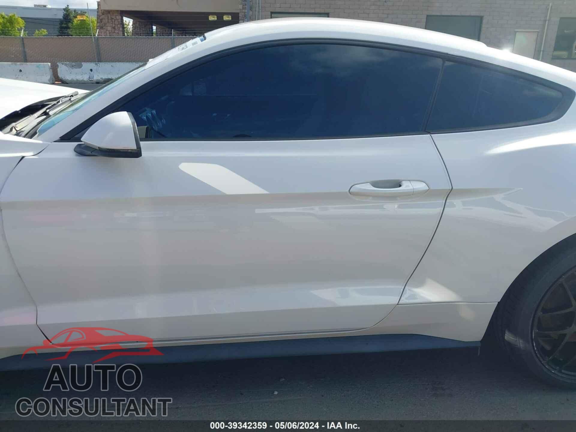FORD MUSTANG 2017 - 1FA6P8CF8H5247629