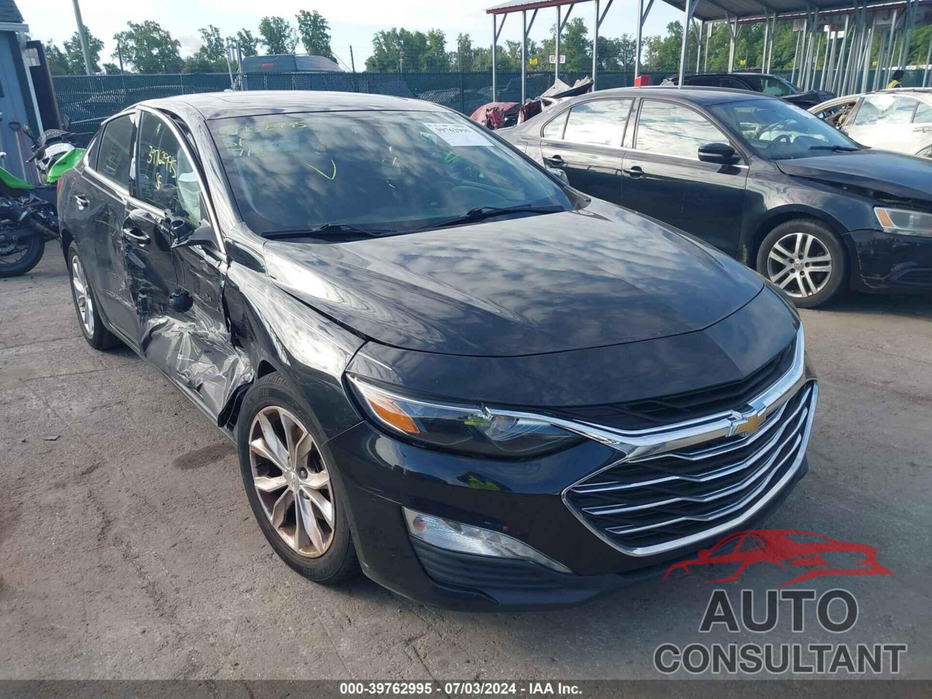 CHEVROLET MALIBU 2019 - 1G1ZD5ST2KF137093