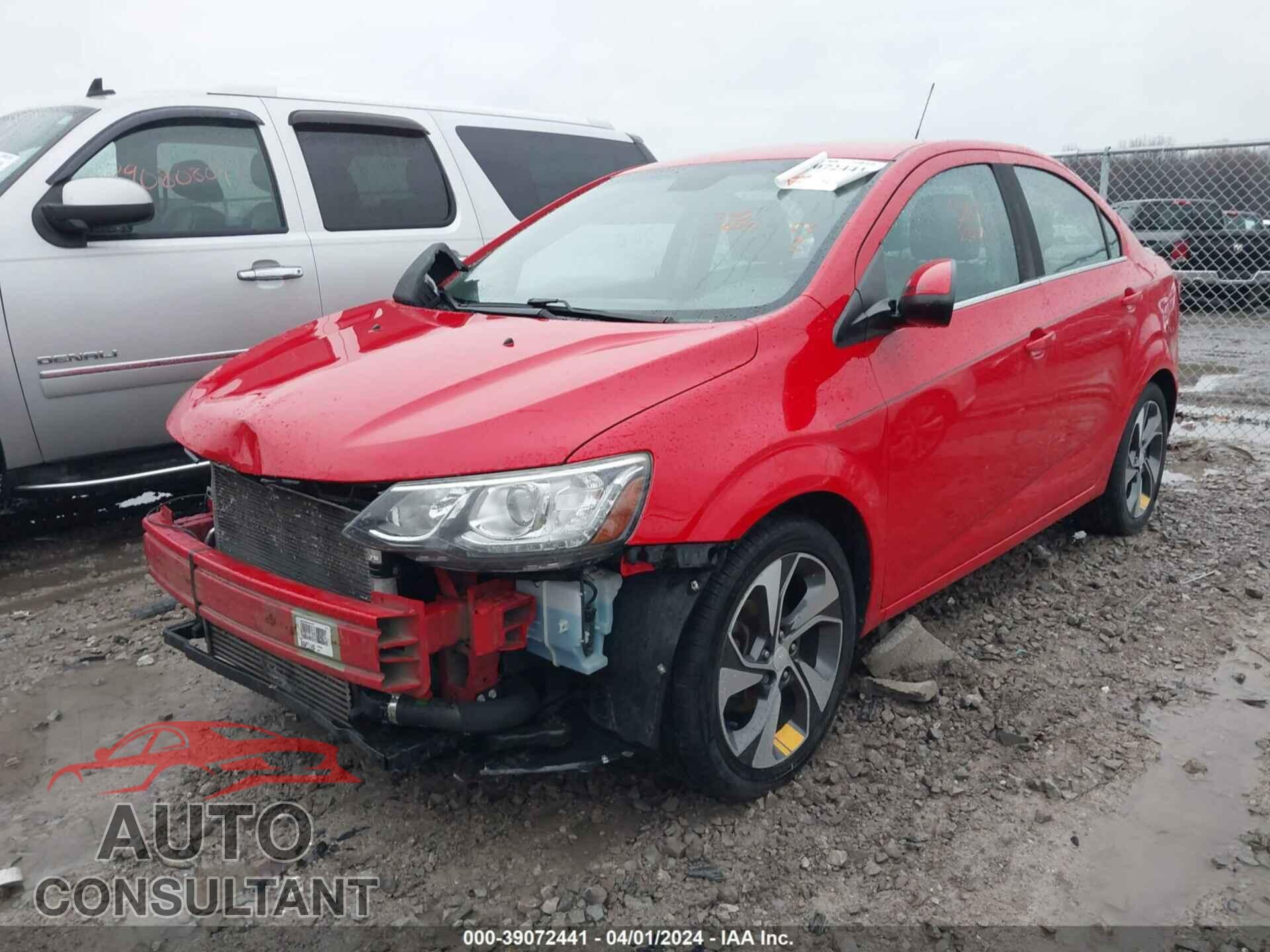 CHEVROLET SONIC 2017 - 1G1JF5SB1H4110065