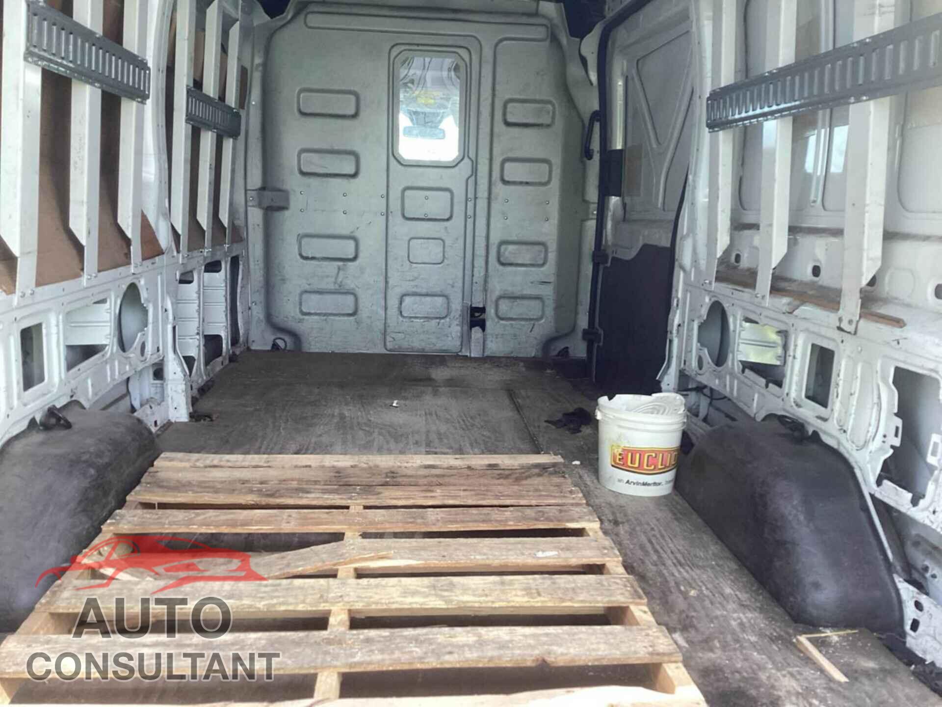 FORD TRANSIT 2016 - 1FTYR2CMXGKA95832