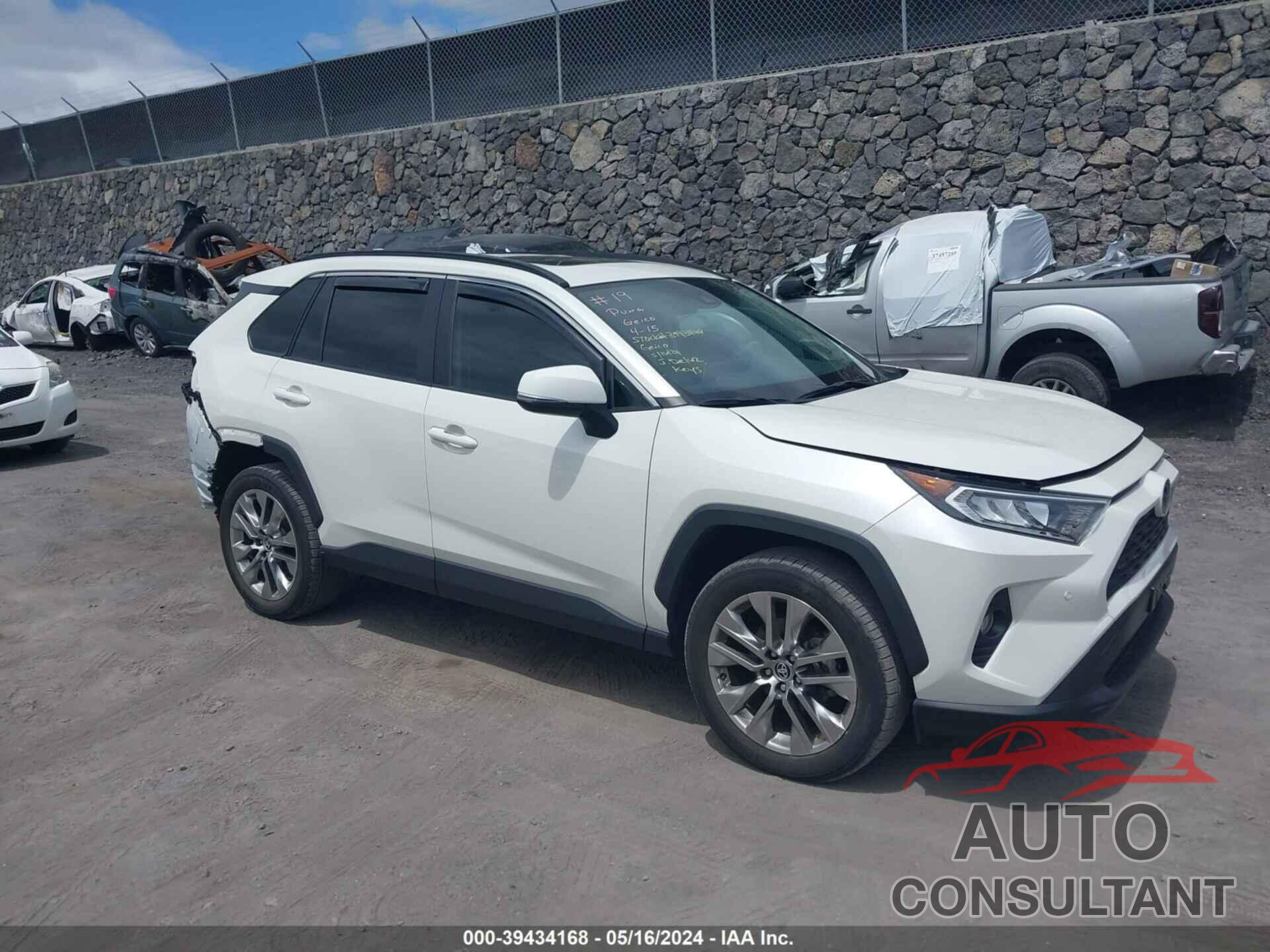 TOYOTA RAV4 2021 - JTMC1RFV0MJ023621