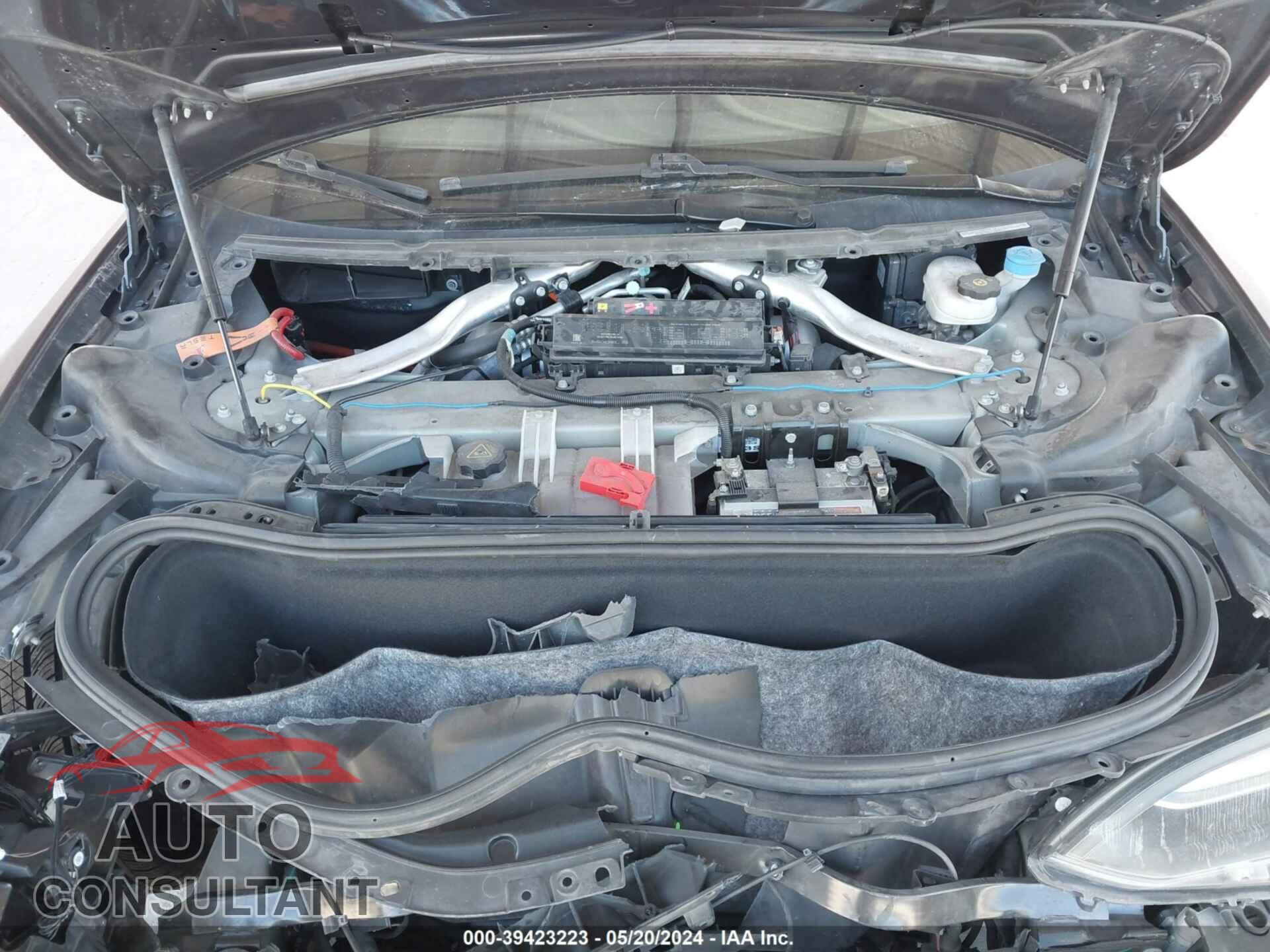 TESLA MODEL S 2016 - 5YJSA1E4XGF157408