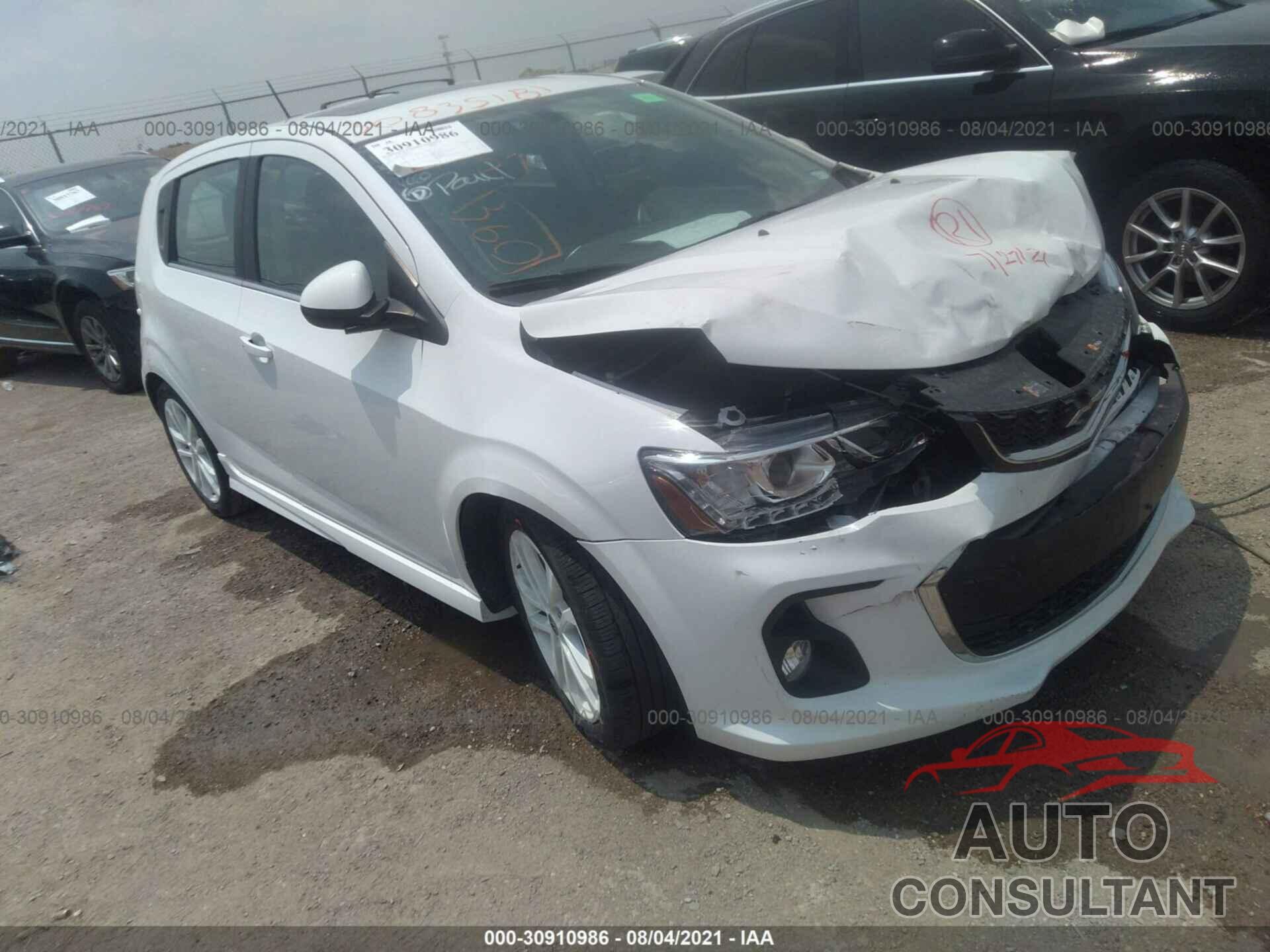 CHEVROLET SONIC 2019 - 1G1JD6SB2K4145930