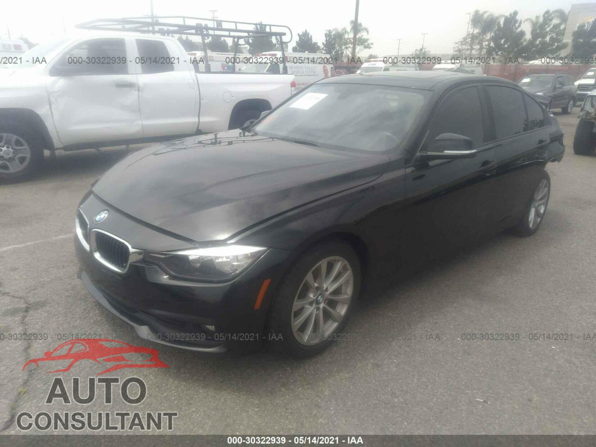 BMW 3 SERIES 2016 - WBA8E1G51GNT36570