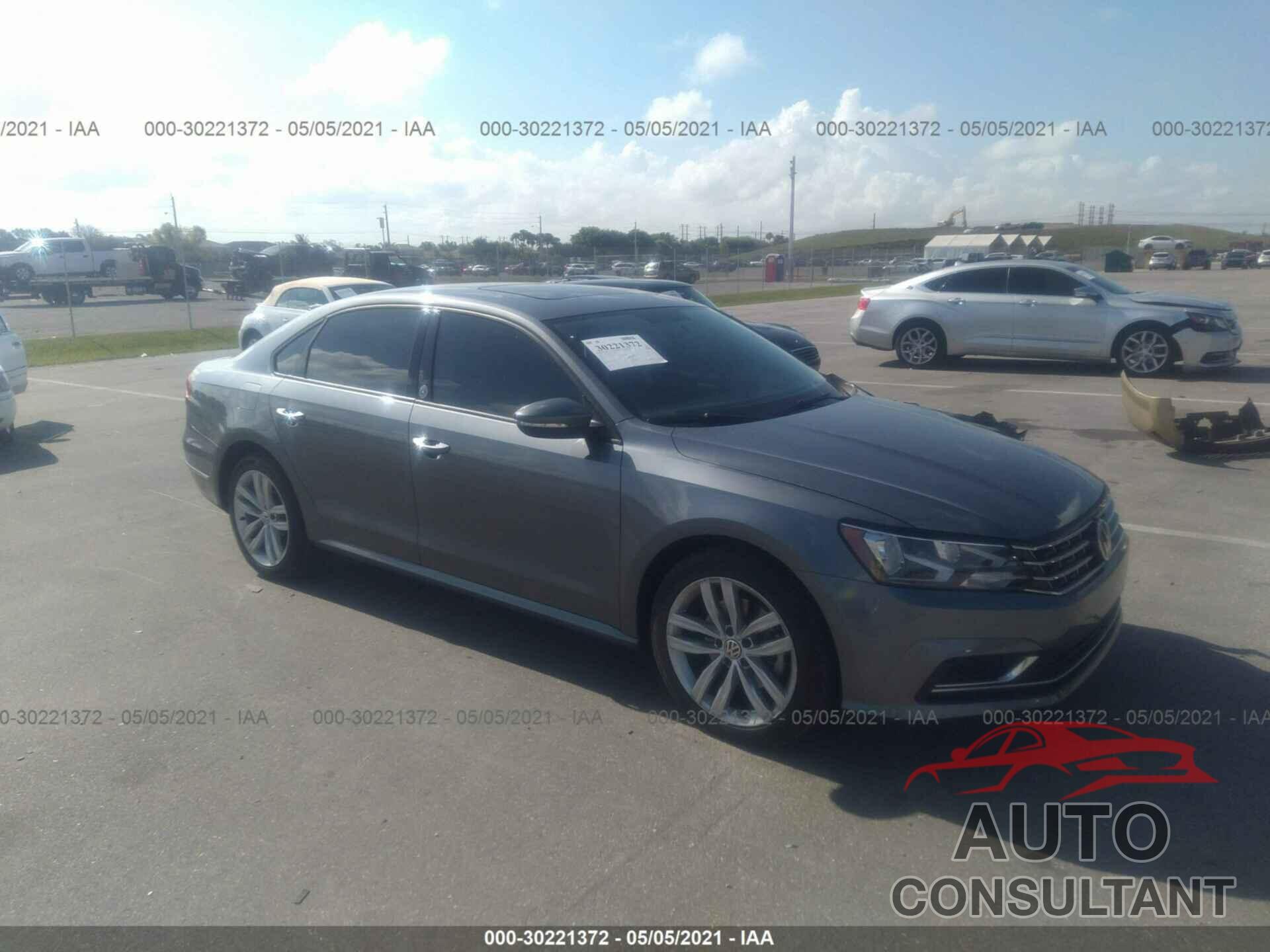 VOLKSWAGEN PASSAT 2019 - 1VWLA7A35KC004118