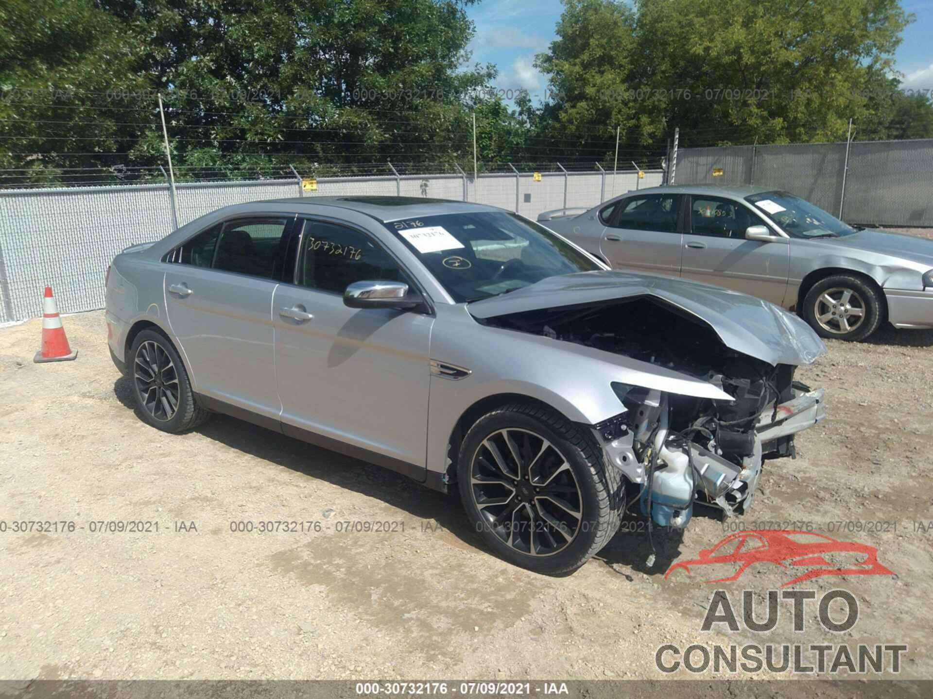 FORD TAURUS 2017 - 1FAHP2J8XHG124560