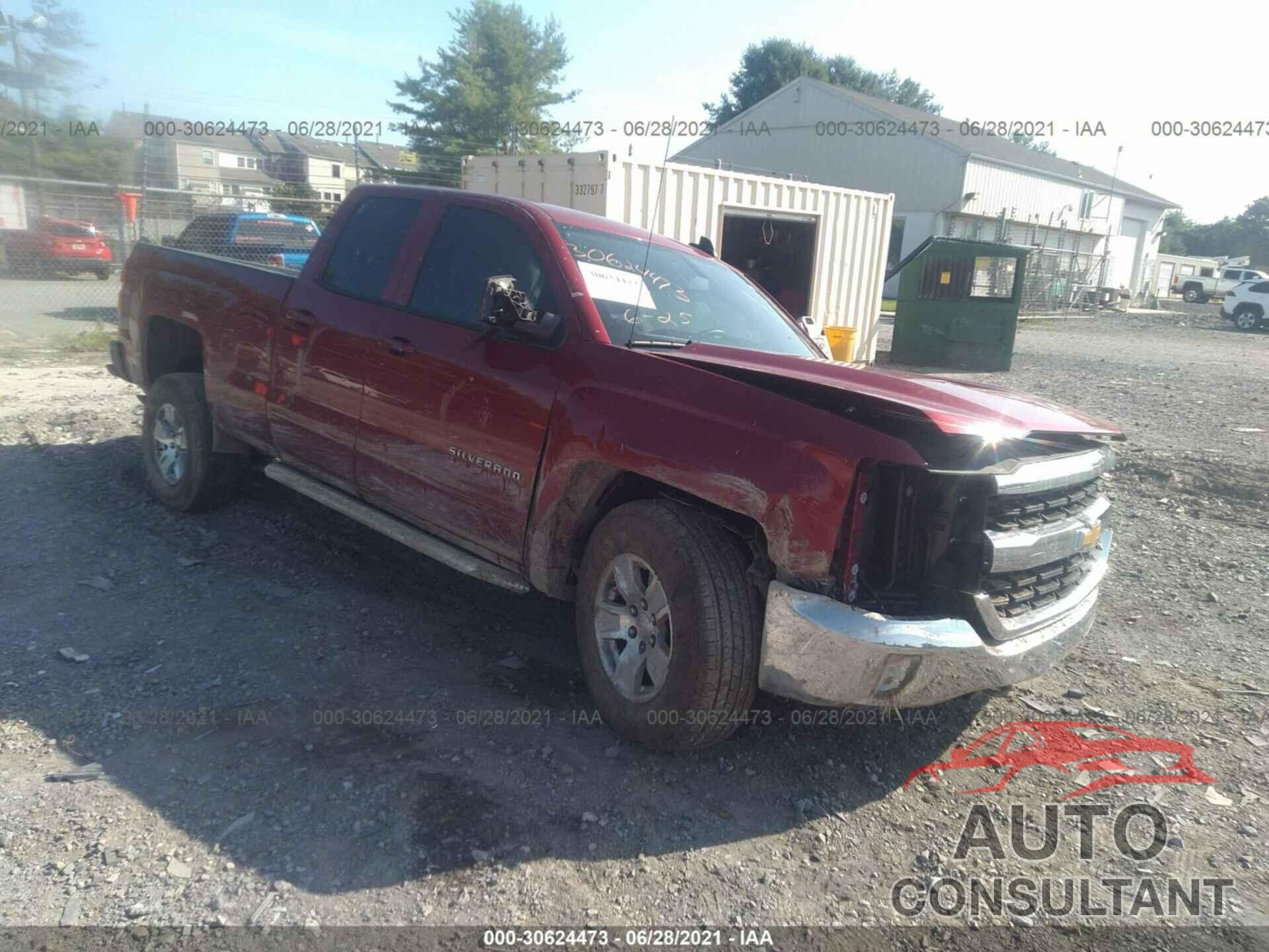 CHEVROLET SILVERADO 1500 2018 - 1GCVKREH7JZ270407