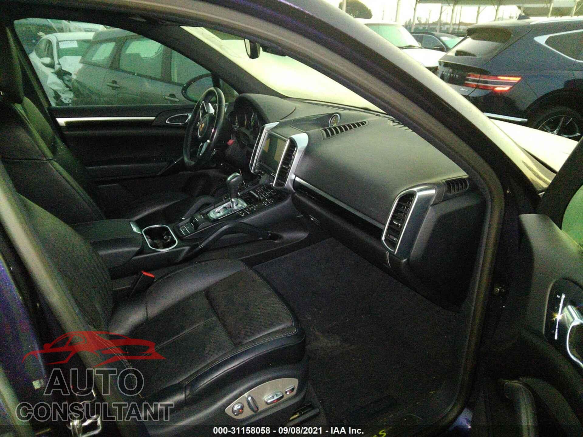 PORSCHE CAYENNE 2017 - WP1AE2A2XHLA73144