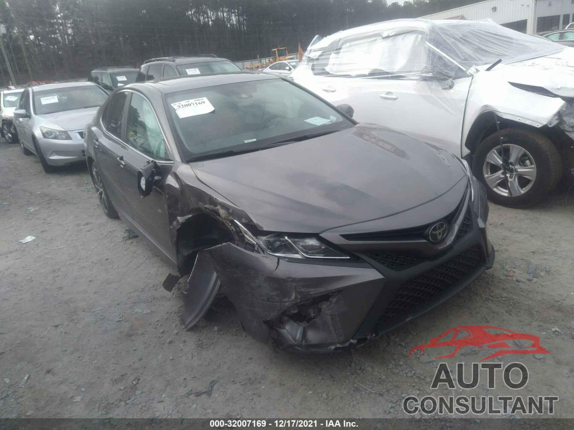 TOYOTA CAMRY 2020 - 4T1G11AK2LU505449
