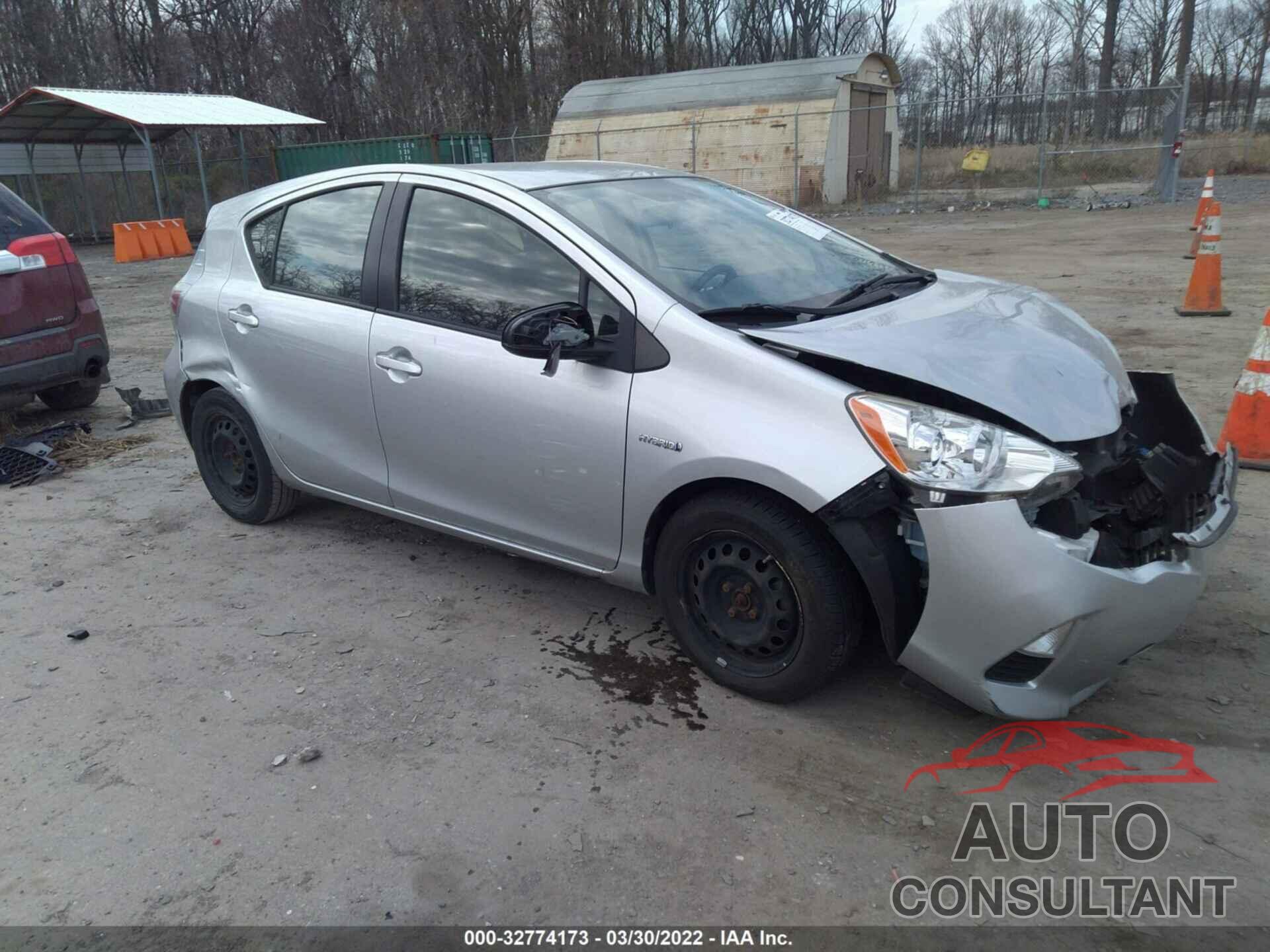 TOYOTA PRIUS C 2014 - JTDKDTB33E1562787