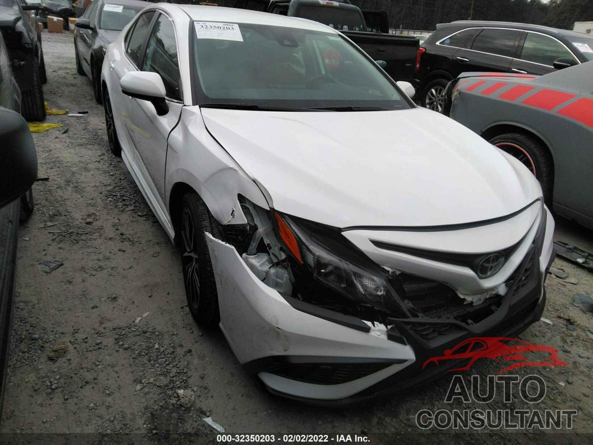 TOYOTA CAMRY 2021 - 4T1G11AK7MU591293