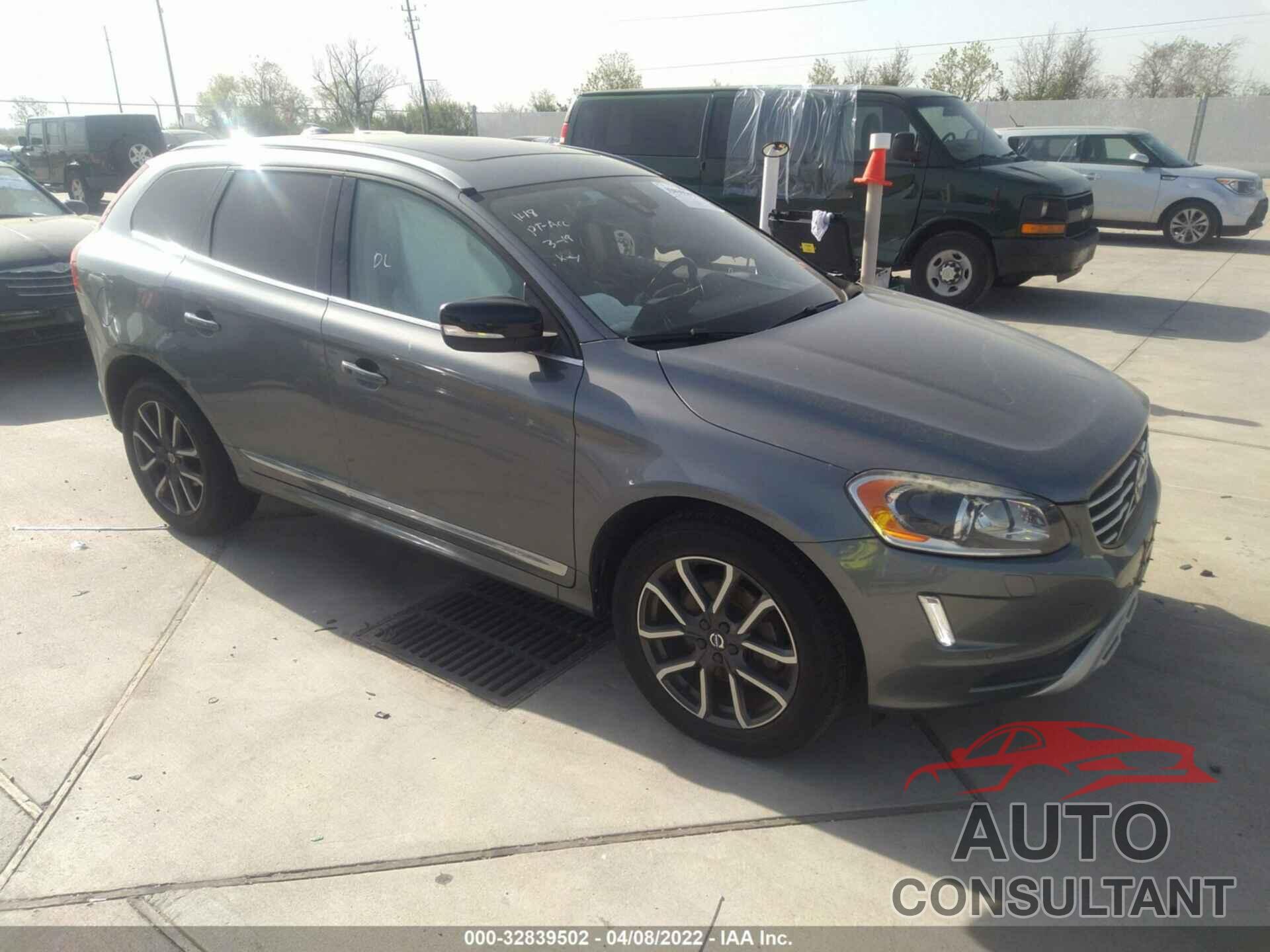 VOLVO XC60 2017 - YV449MRR9H2028246