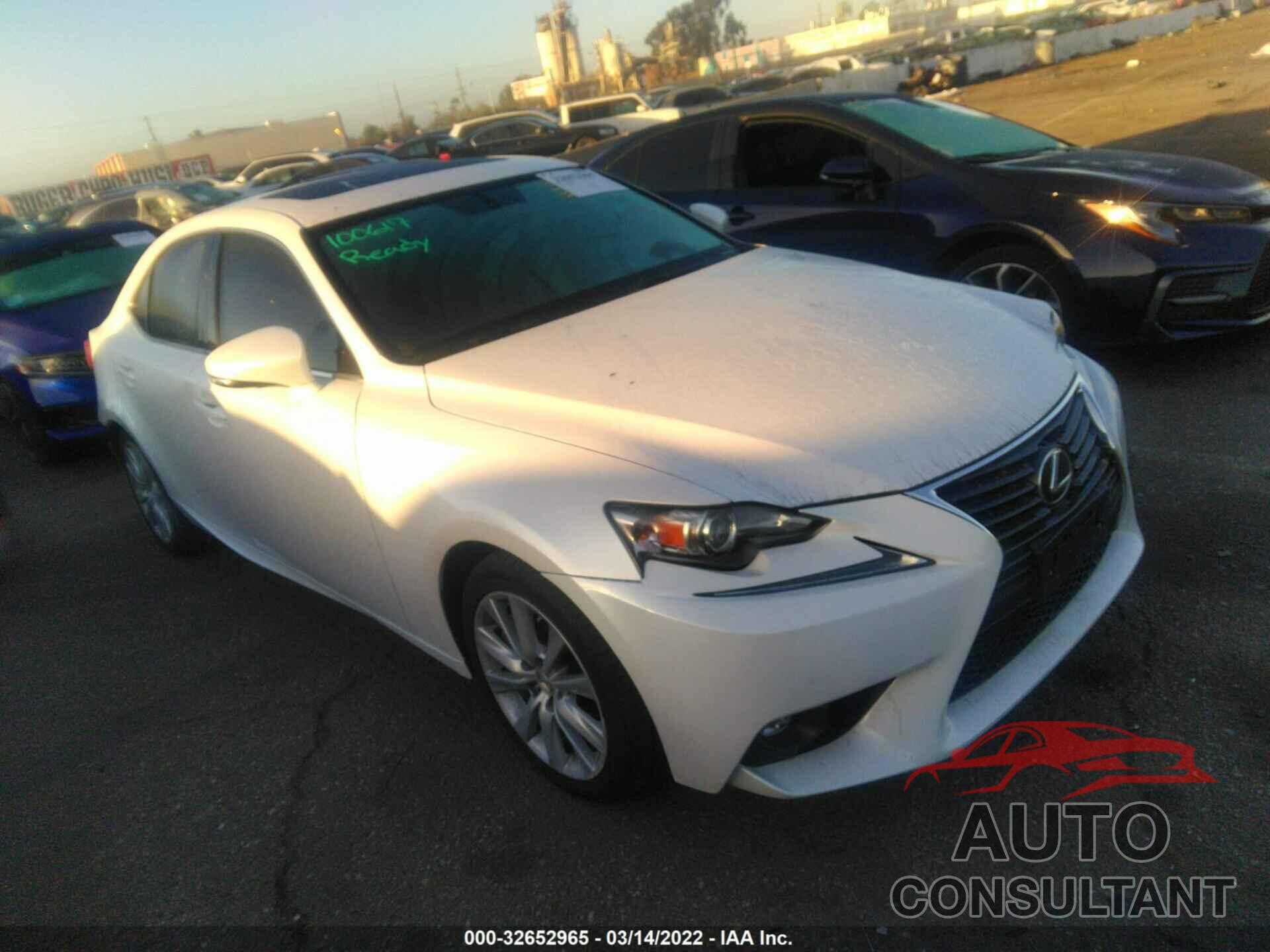 LEXUS IS 200T 2016 - JTHBA1D20G5025631